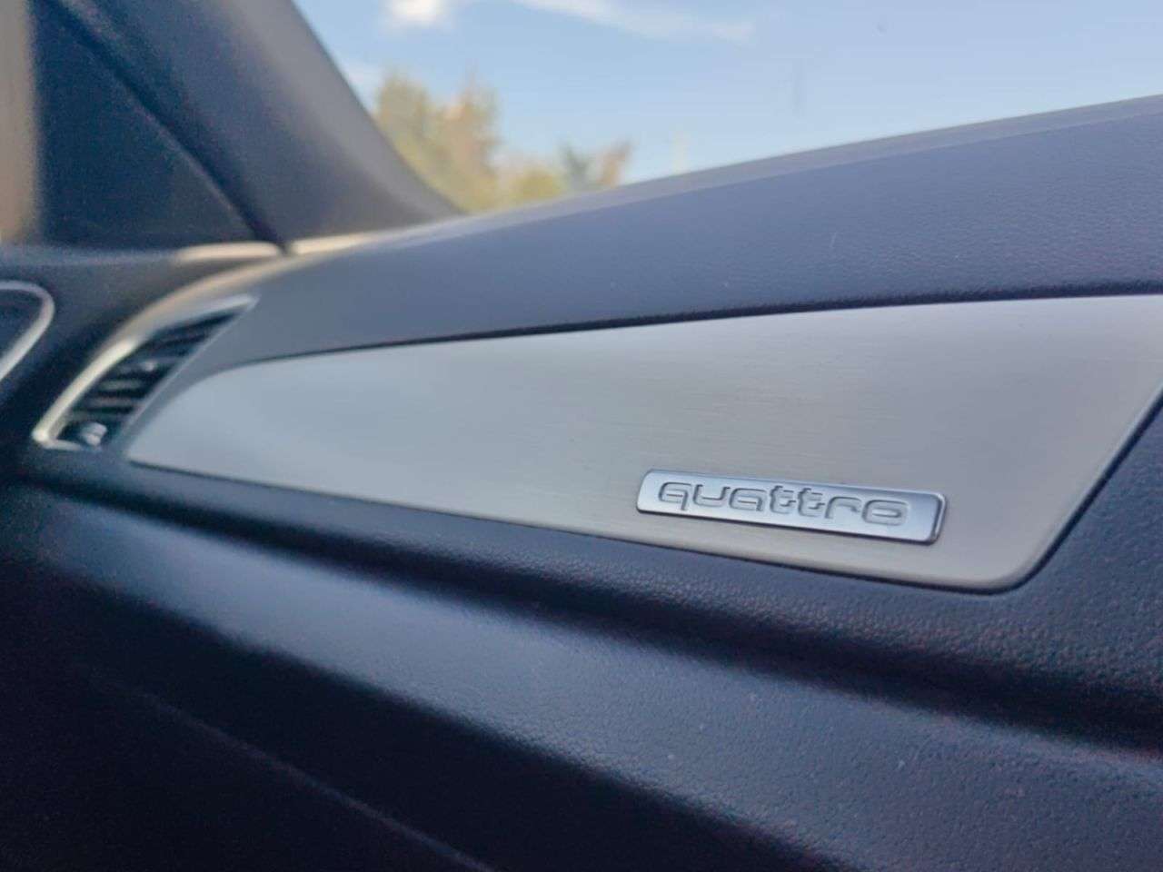 2015 AUDI Q3 2015 AUDI Q3