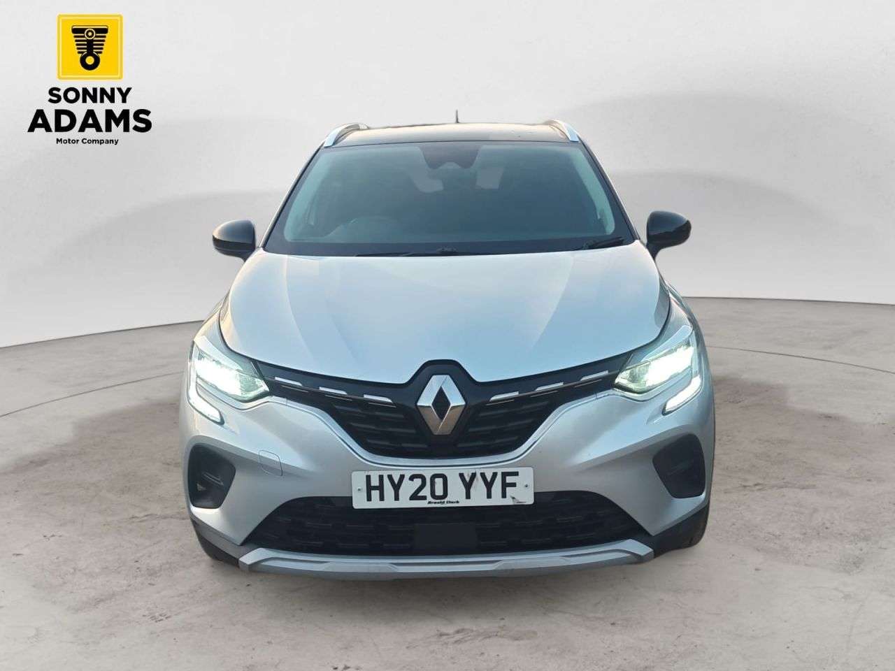 A 2020 RENAULT CAPTUR 1.3 TCe Iconic SUV 5dr Petrol Manual Euro 6 (s/s) (130 ps) A 2020 RENAULT CAPTUR 1.3 TCe Iconic SUV 5dr Petrol Manual Euro 6 (s/s) (130 ps)