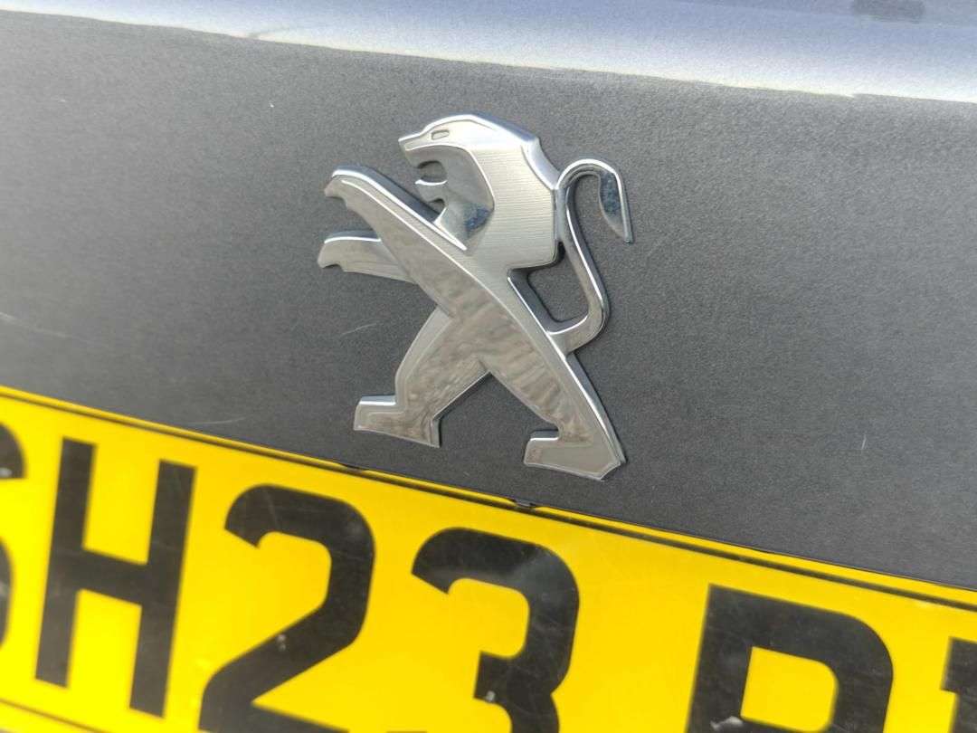 2023 PEUGEOT 2008 2023 PEUGEOT 2008