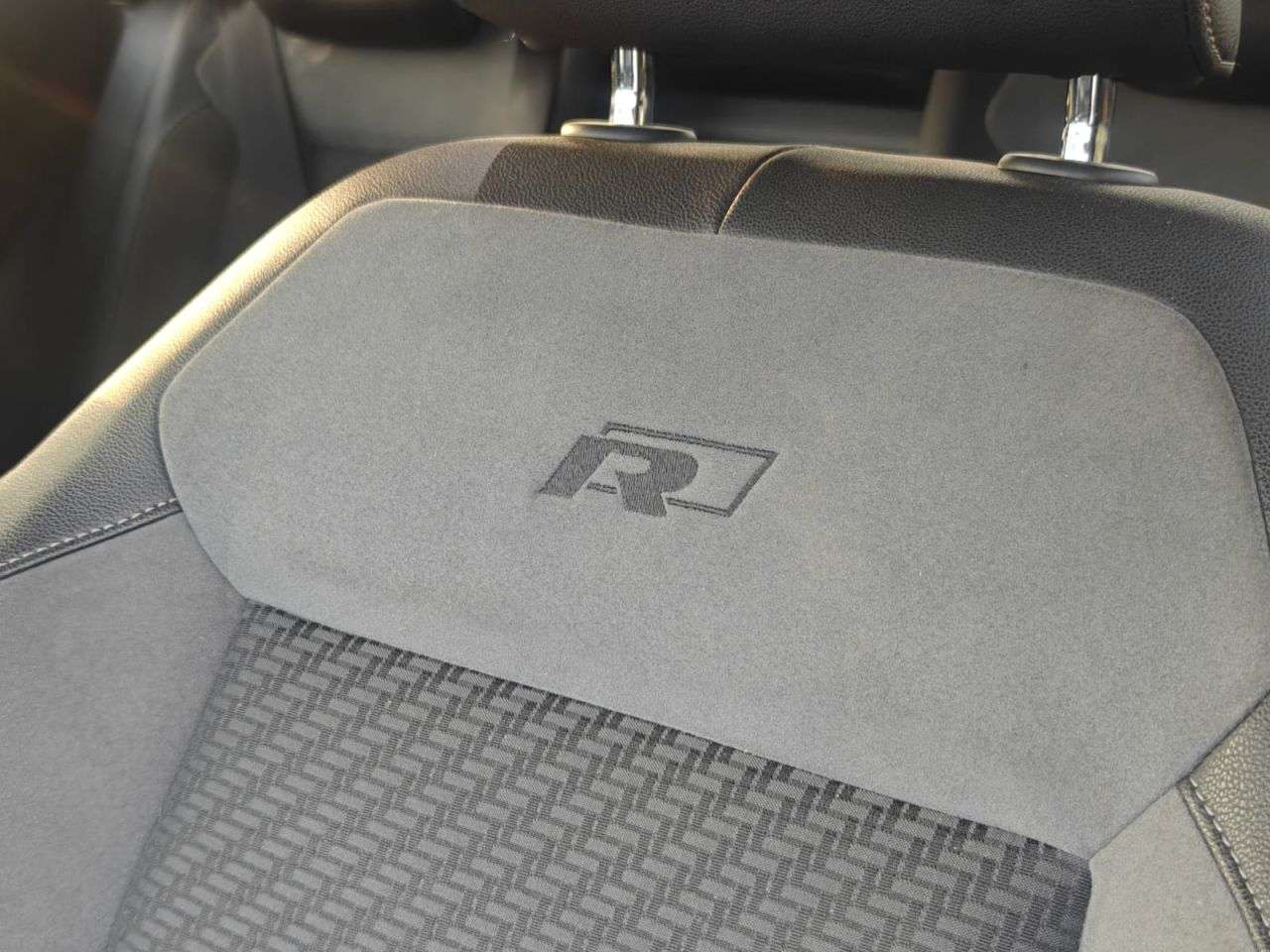 2021 VOLKSWAGEN T-ROC 2021 VOLKSWAGEN T-ROC