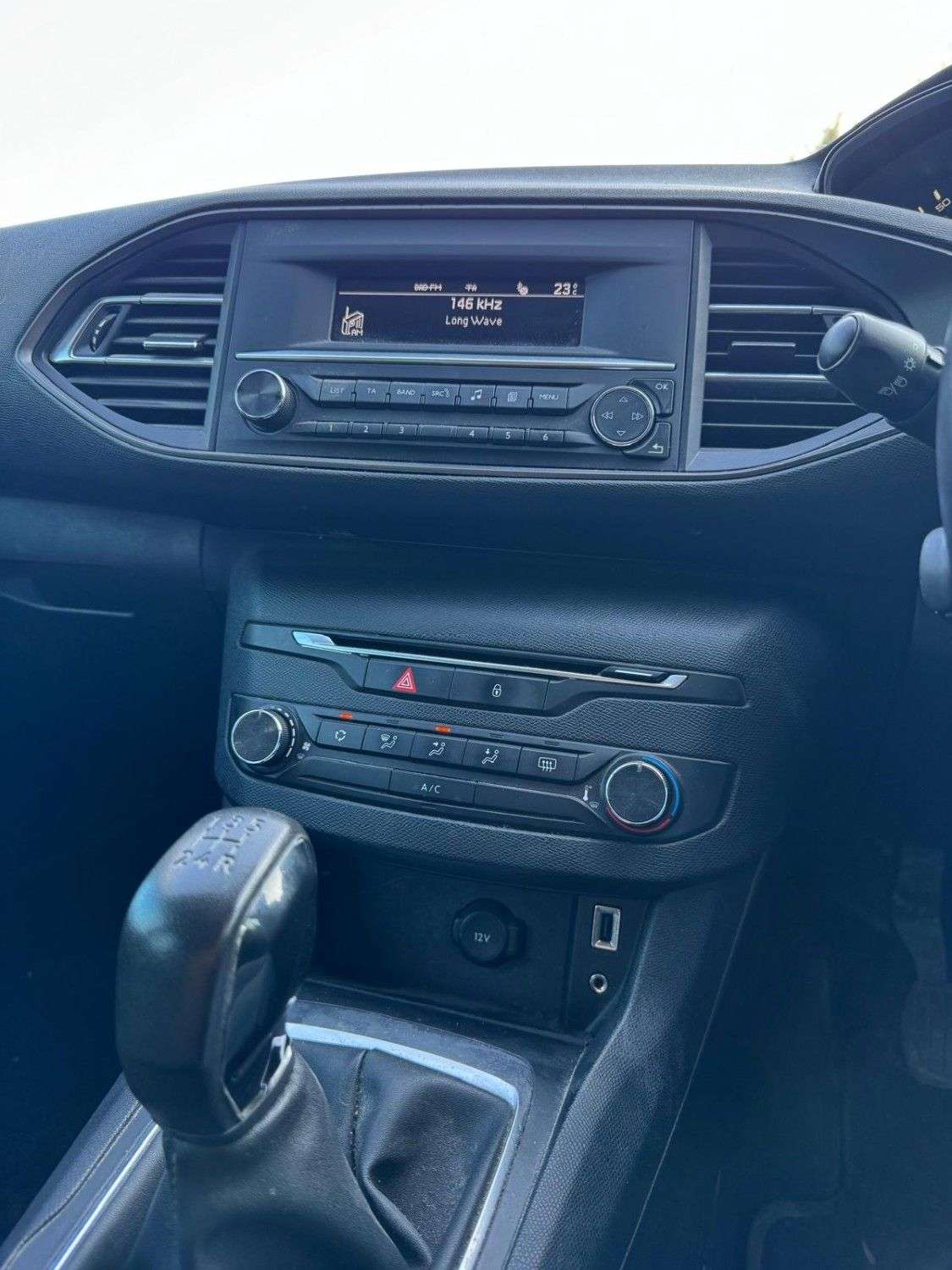 2016 PEUGEOT 308 2016 PEUGEOT 308