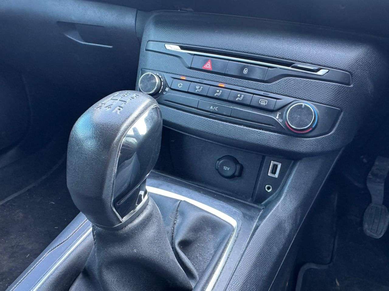 2016 PEUGEOT 308 2016 PEUGEOT 308