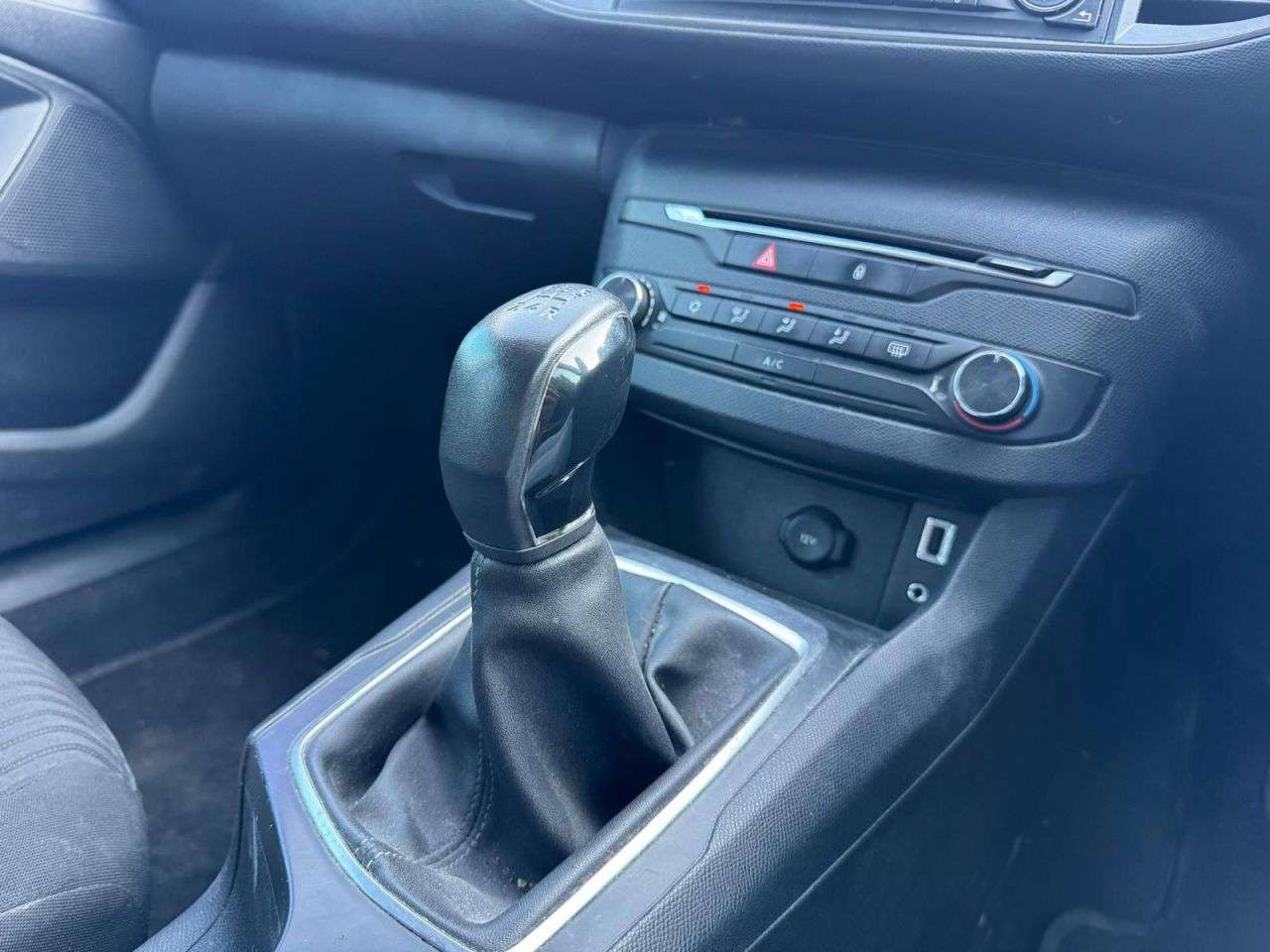 2016 PEUGEOT 308 2016 PEUGEOT 308