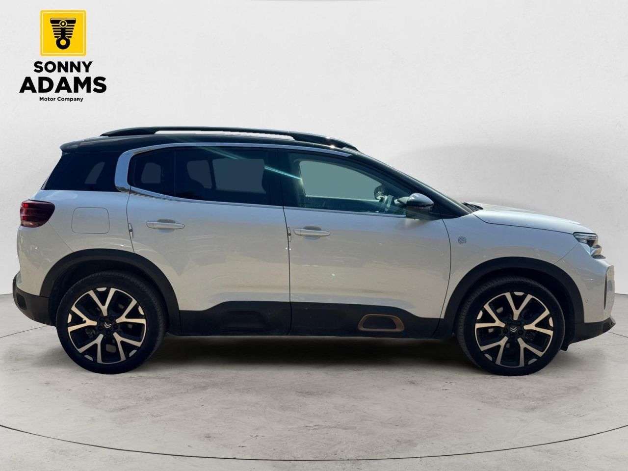 A 2023 CITROEN C5 AIRCROSS 1.5 BlueHDi C-Series Edition SUV 5dr Diesel EAT8 Euro 6 (s/s) (130 ps) A 2023 CITROEN C5 AIRCROSS 1.5 BlueHDi C-Series Edition SUV 5dr Diesel EAT8 Euro 6 (s/s) (130 ps)