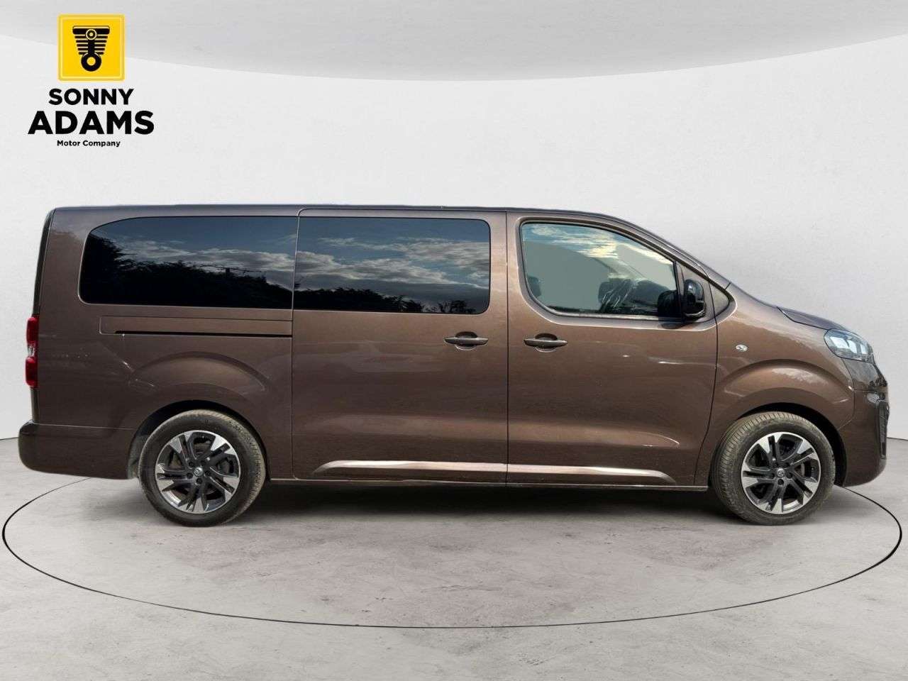 A 2023 VAUXHALL VIVARO LIFE ELECTRIC 50kWh Ultimate MPV 5dr Electric Auto LWB (8 Seat, 11kW Charger) (136 ps) A 2023 VAUXHALL VIVARO LIFE ELECTRIC 50kWh Ultimate MPV 5dr Electric Auto LWB (8 Seat, 11kW Charger) (136 ps)
