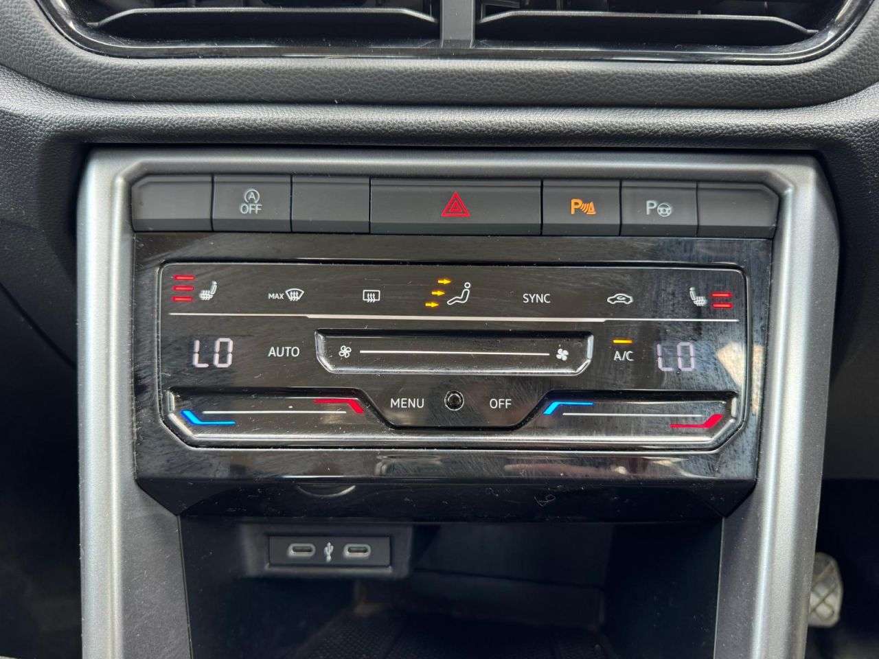 2023 VOLKSWAGEN T-ROC 2023 VOLKSWAGEN T-ROC