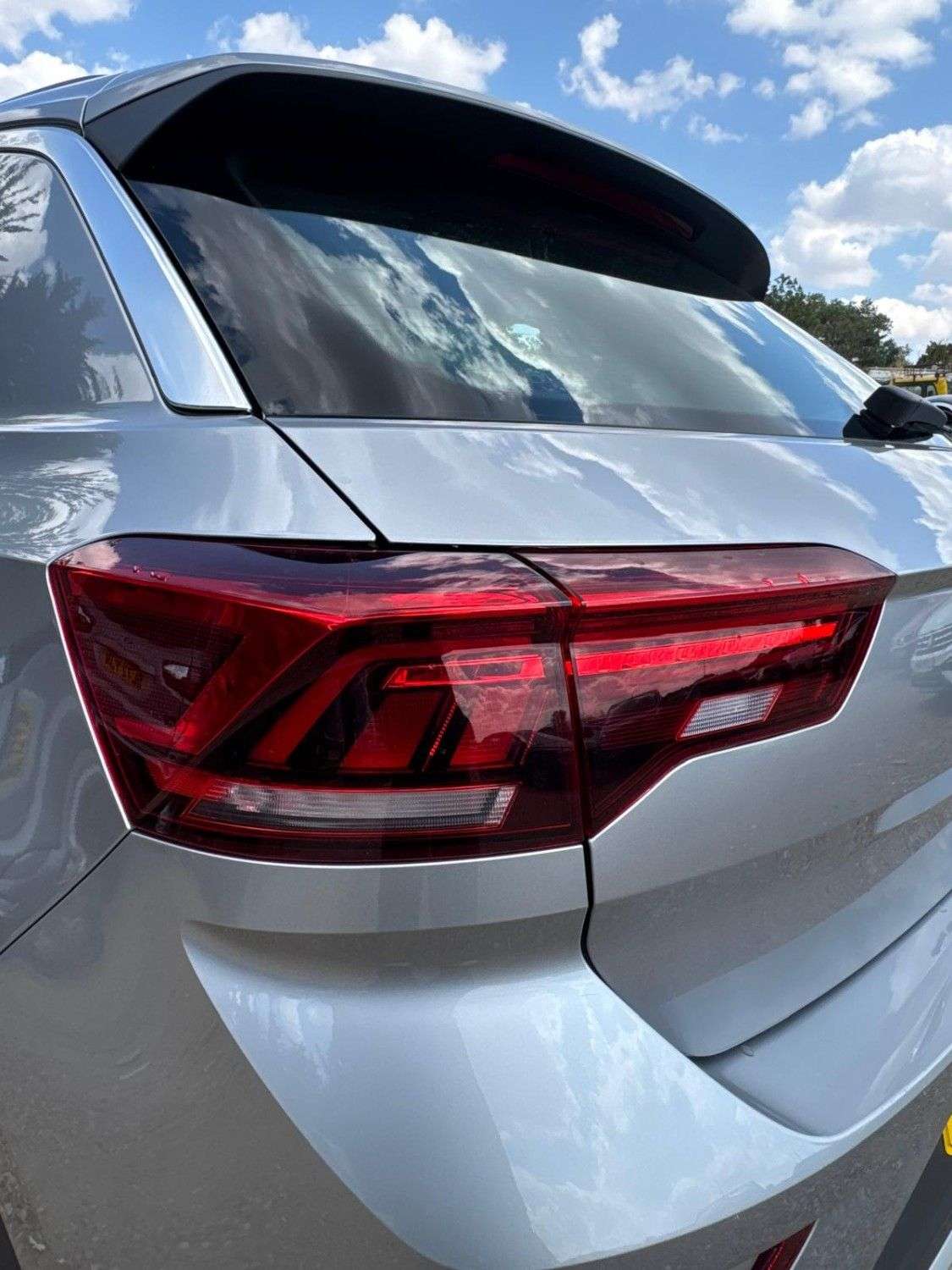 2023 VOLKSWAGEN T-ROC 2023 VOLKSWAGEN T-ROC