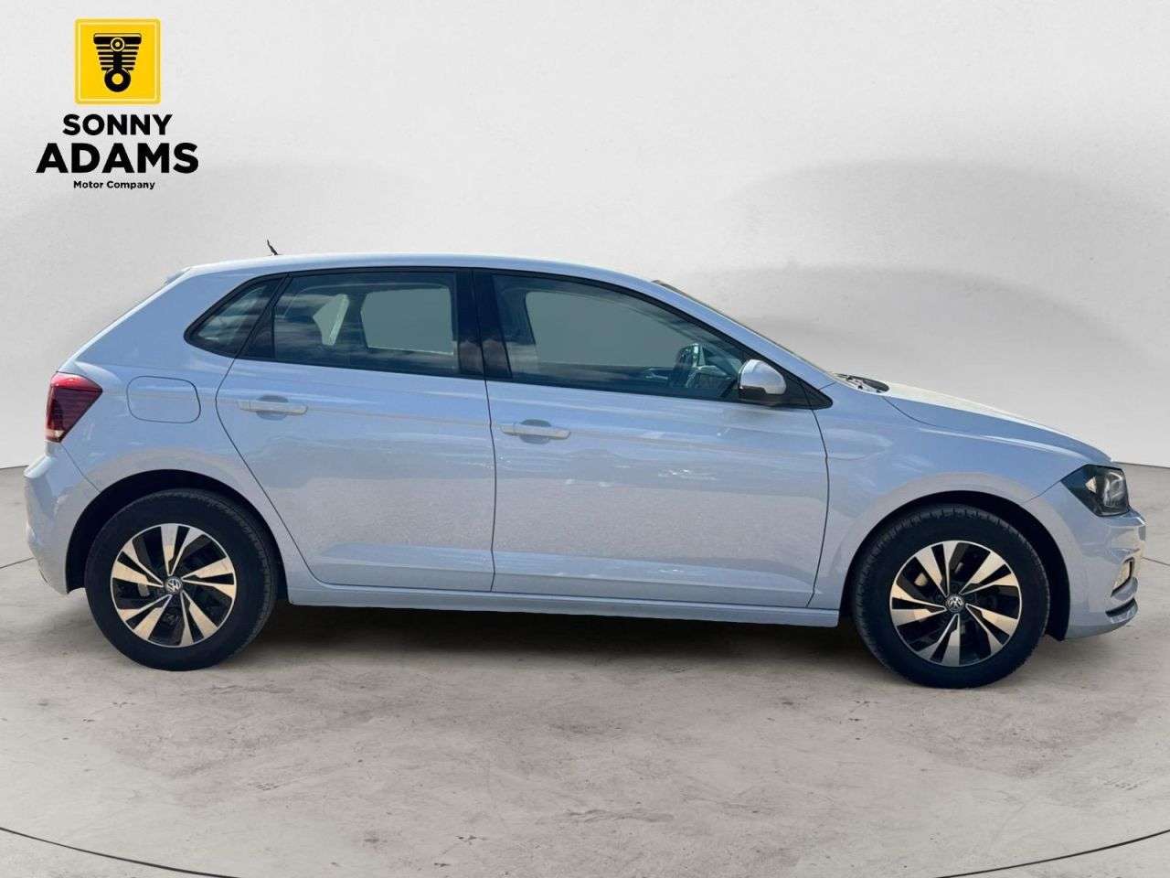 A 2018 VOLKSWAGEN POLO 1.0 SE Hatchback 5dr Petrol Manual Euro 6 (s/s) (65 ps) A 2018 VOLKSWAGEN POLO 1.0 SE Hatchback 5dr Petrol Manual Euro 6 (s/s) (65 ps)