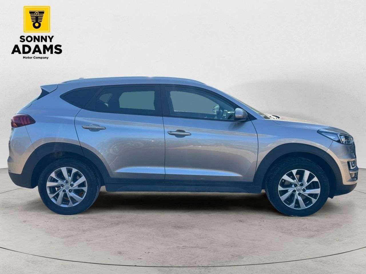 A 2019 HYUNDAI TUCSON 1.6 GDi SE Nav SUV 5dr Petrol Manual Euro 6 (s/s) (132 ps) A 2019 HYUNDAI TUCSON 1.6 GDi SE Nav SUV 5dr Petrol Manual Euro 6 (s/s) (132 ps)
