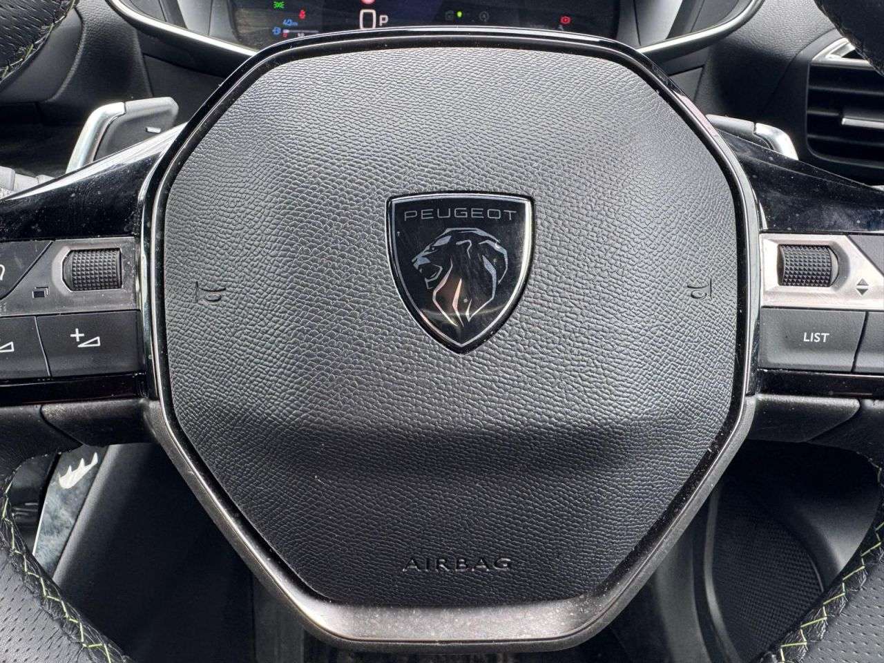 2024 PEUGEOT 2008 2024 PEUGEOT 2008