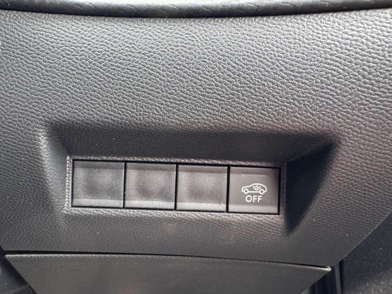 2024 PEUGEOT 2008 2024 PEUGEOT 2008