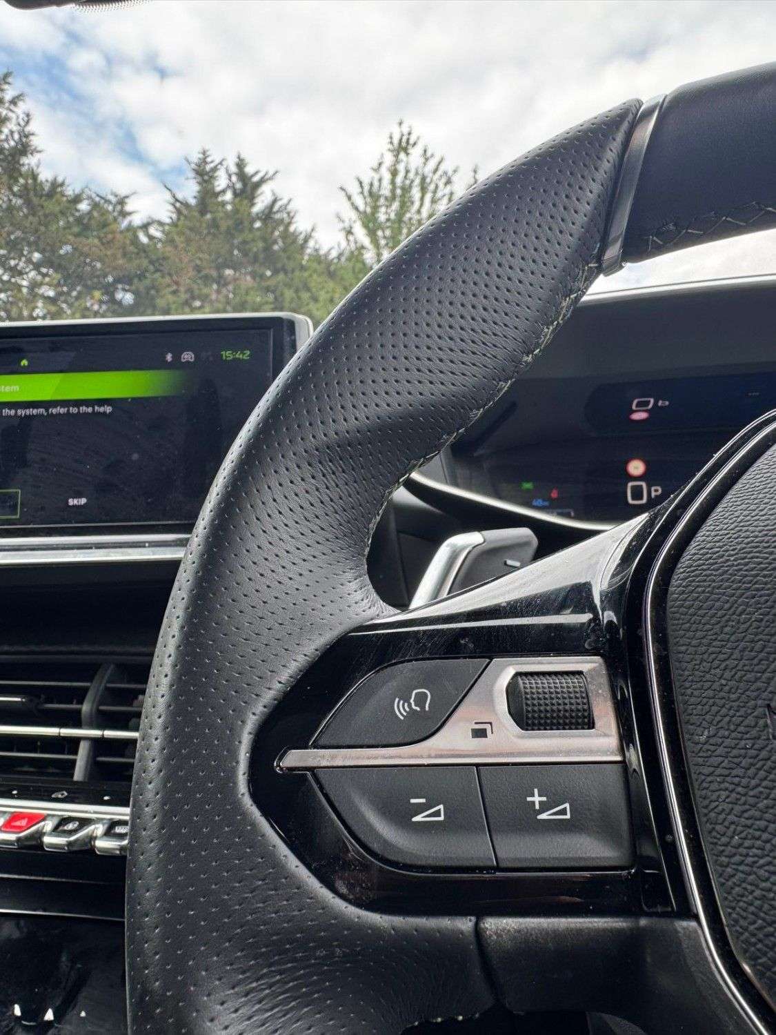 2024 PEUGEOT 2008 2024 PEUGEOT 2008