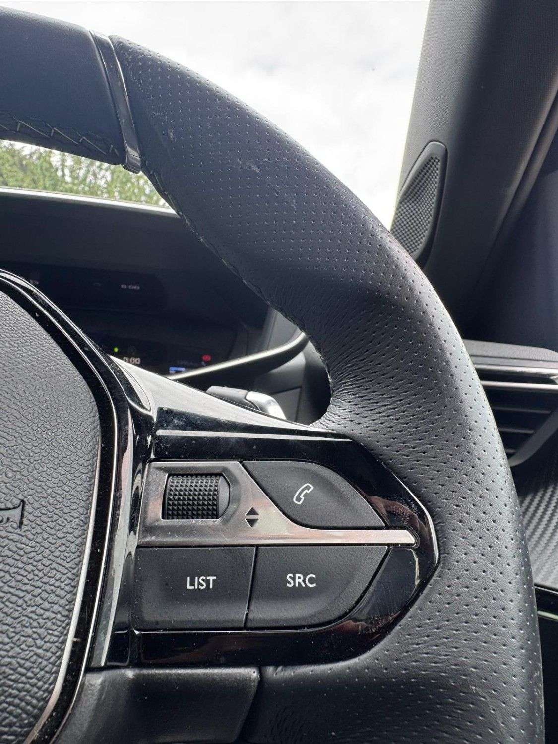 2024 PEUGEOT 2008 2024 PEUGEOT 2008