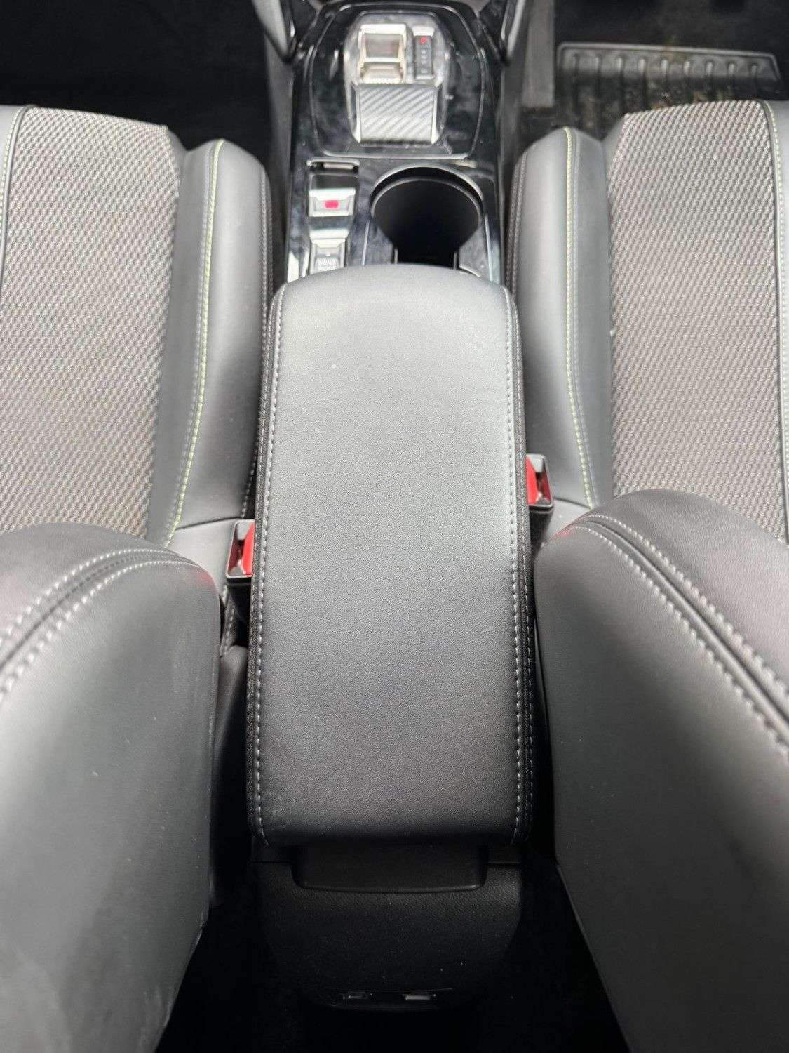 2024 PEUGEOT 2008 2024 PEUGEOT 2008