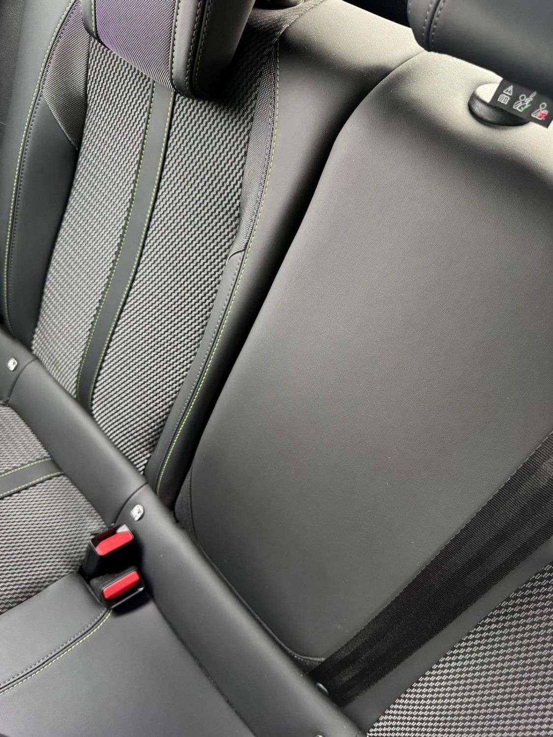 2024 PEUGEOT 2008 2024 PEUGEOT 2008