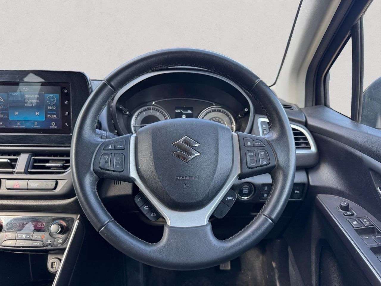 2023 SUZUKI S-CROSS 2023 SUZUKI S-CROSS