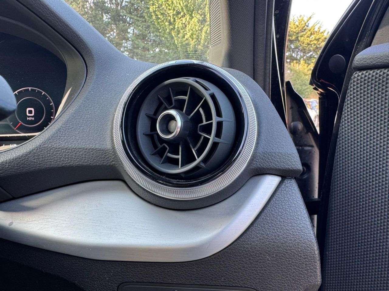 2023 AUDI Q2 2023 AUDI Q2