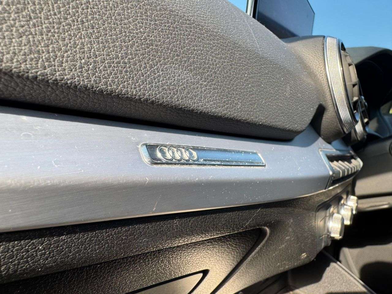 2023 AUDI Q2 2023 AUDI Q2