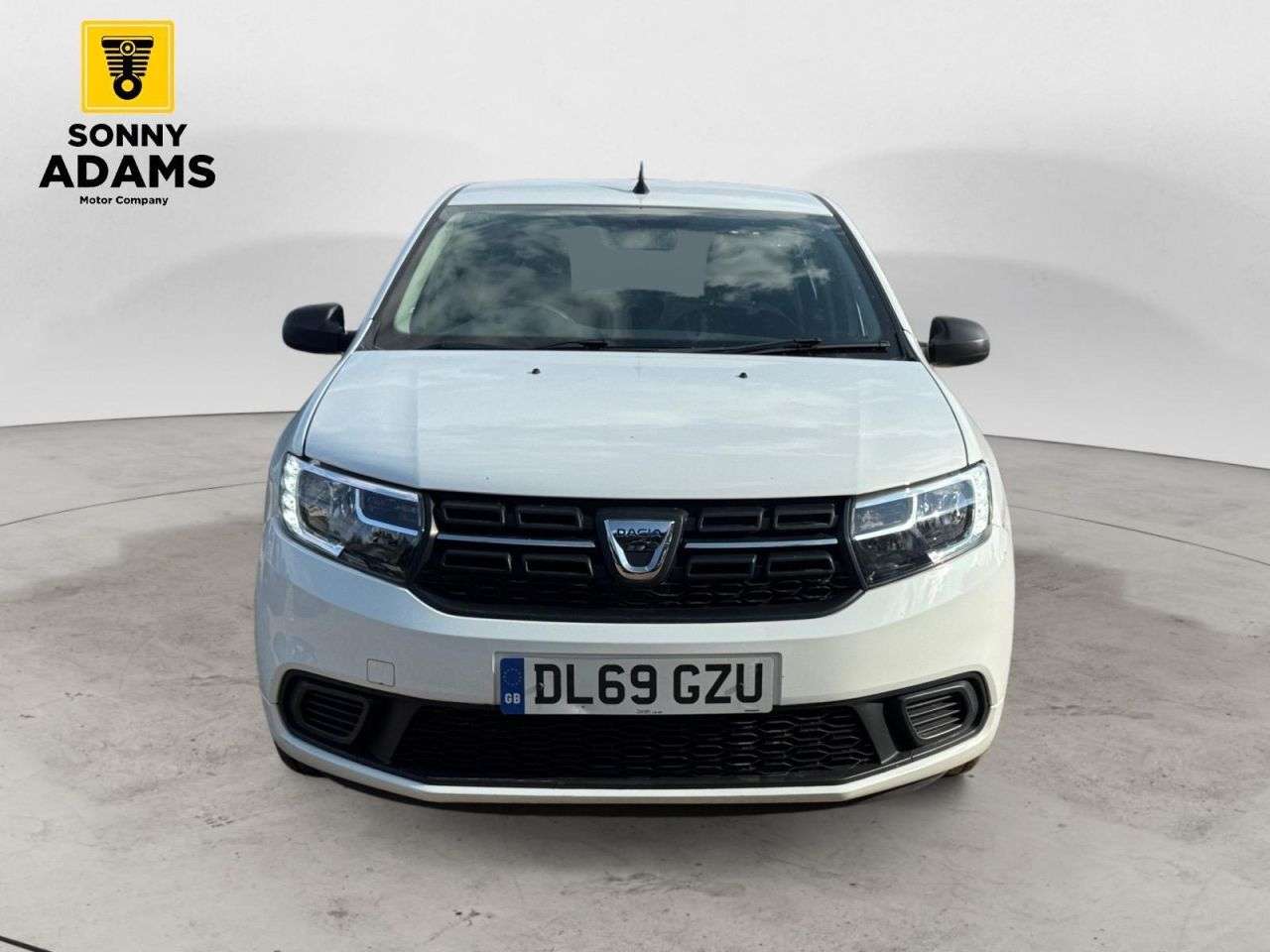 A 2020 DACIA SANDERO 1.0 SCe Essential Hatchback 5dr Petrol Manual Euro 6 (75 ps) A 2020 DACIA SANDERO 1.0 SCe Essential Hatchback 5dr Petrol Manual Euro 6 (75 ps)