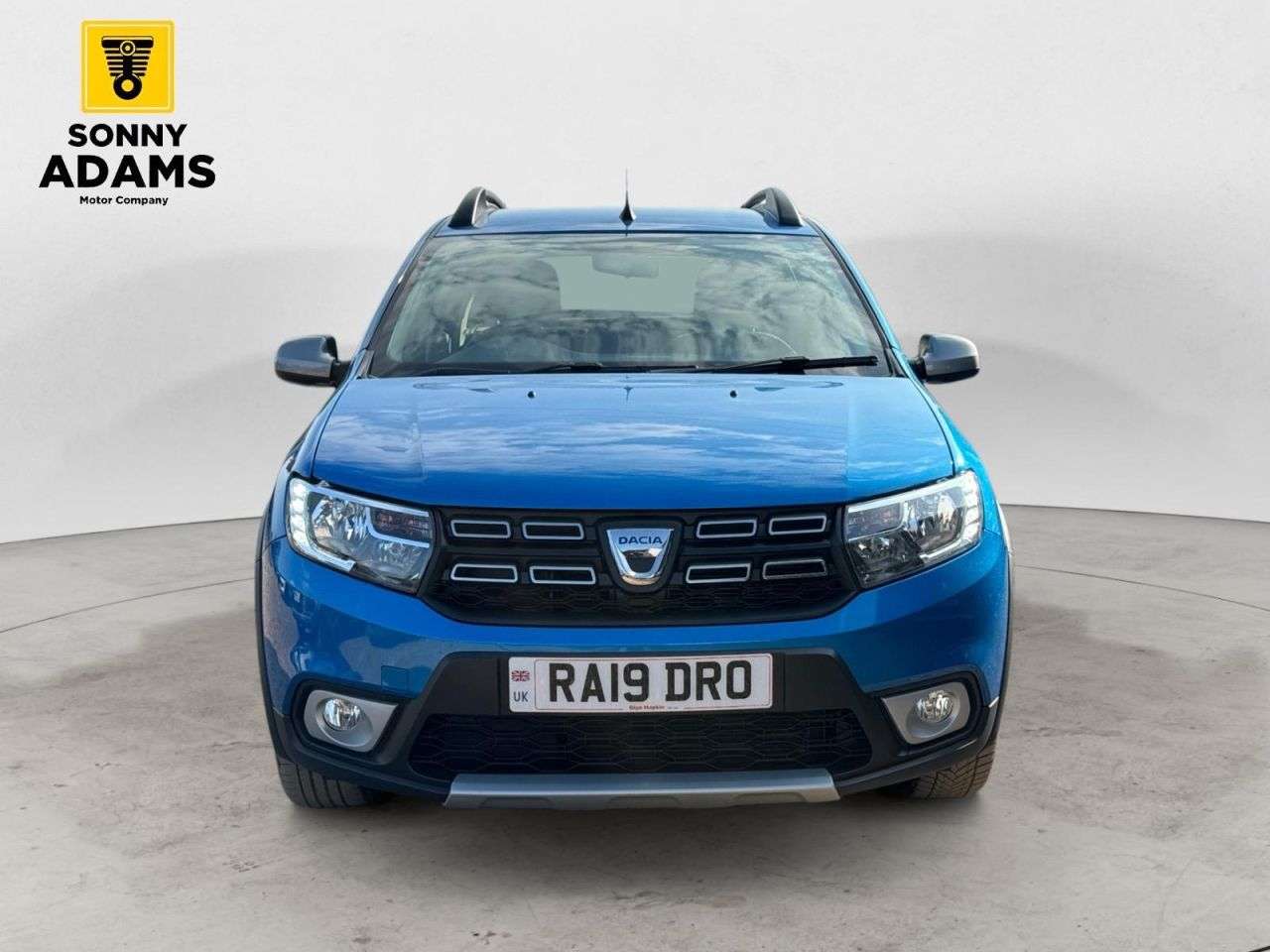 A 2019 DACIA SANDERO STEPWAY 1.0 SCe Essential Hatchback 5dr Petrol Manual Euro 6 (75 ps) A 2019 DACIA SANDERO STEPWAY 1.0 SCe Essential Hatchback 5dr Petrol Manual Euro 6 (75 ps)