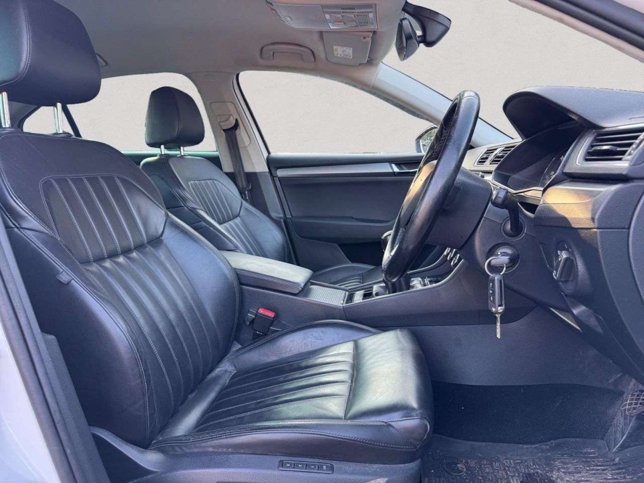 2017 SKODA SUPERB 2017 SKODA SUPERB