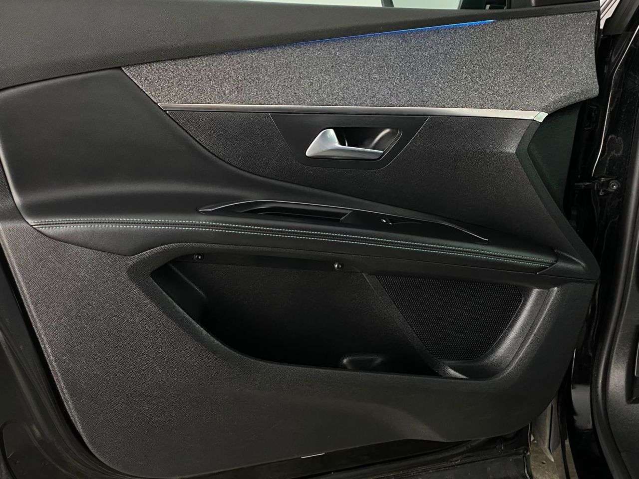 2023 PEUGEOT 5008 2023 PEUGEOT 5008