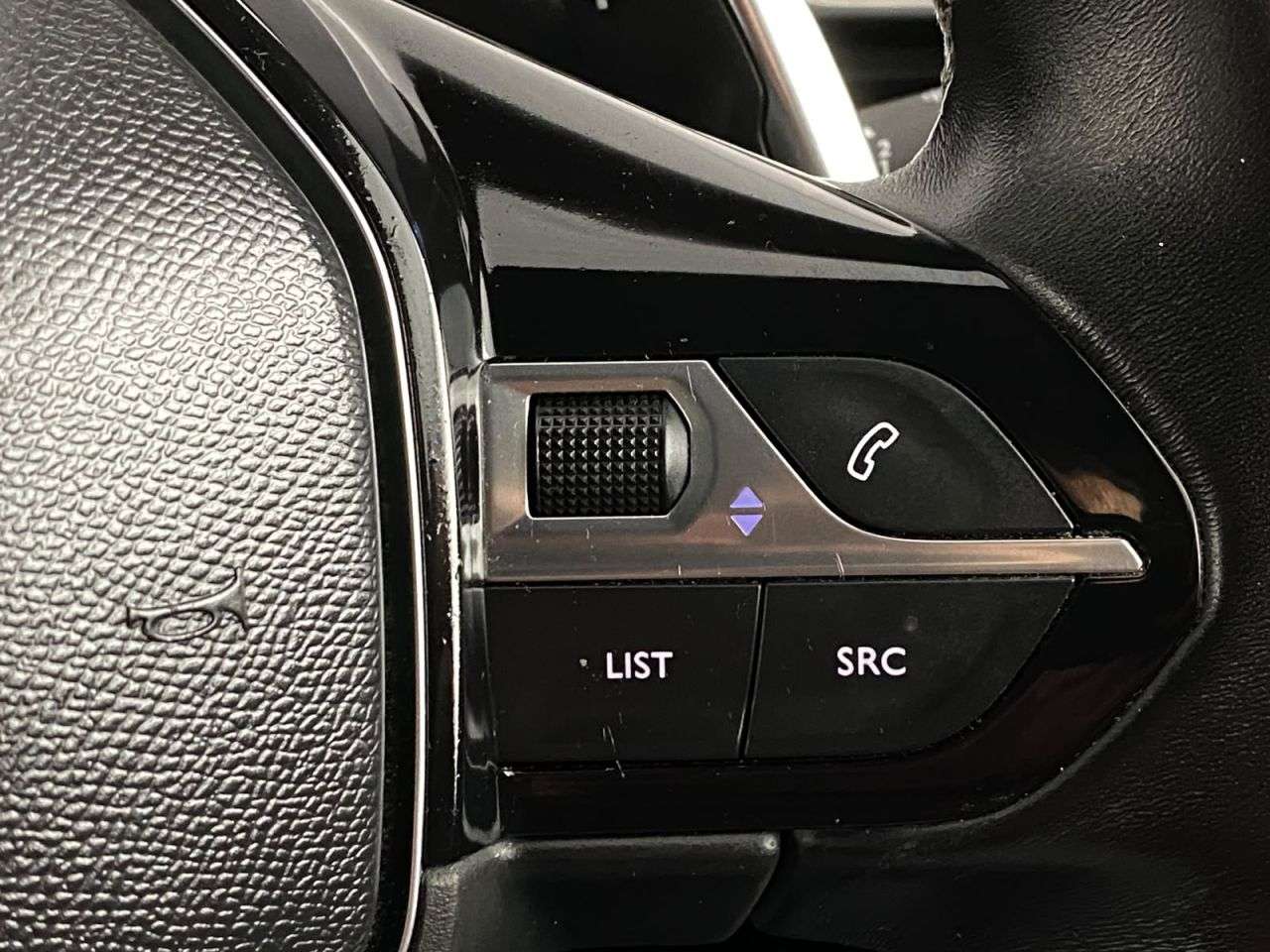 2023 PEUGEOT 5008 2023 PEUGEOT 5008