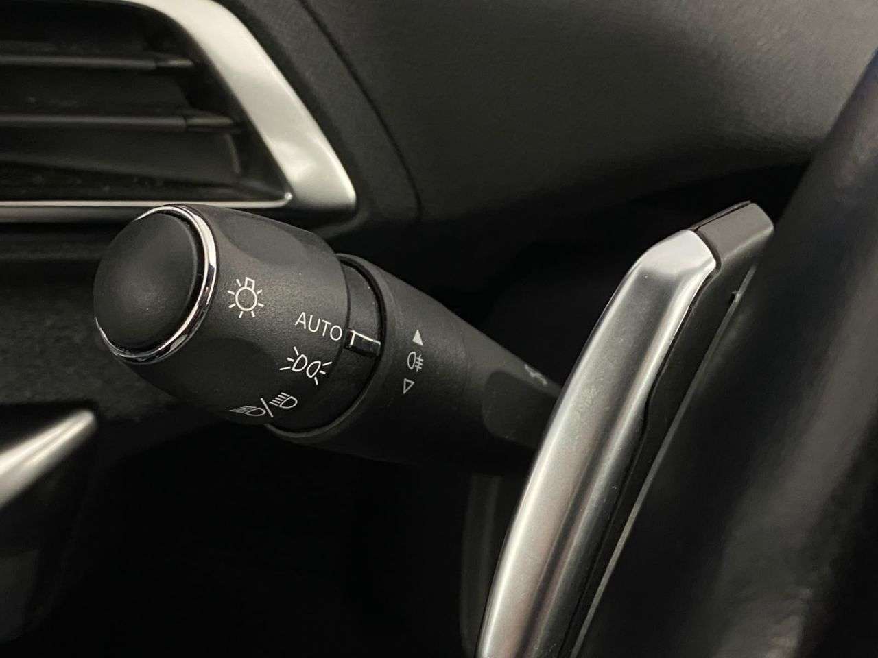 2023 PEUGEOT 5008 2023 PEUGEOT 5008