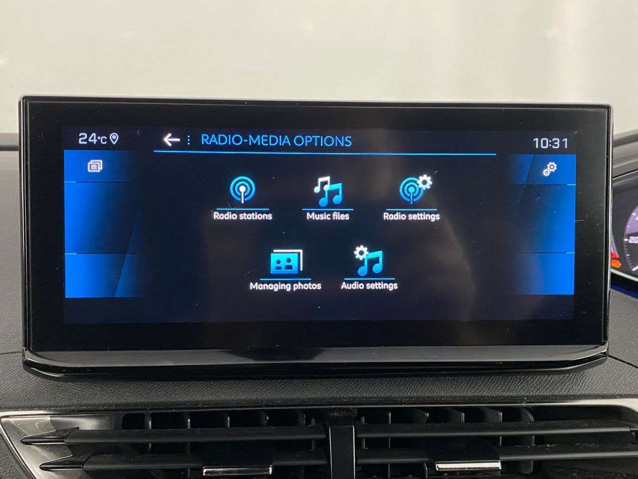 2023 PEUGEOT 5008 2023 PEUGEOT 5008