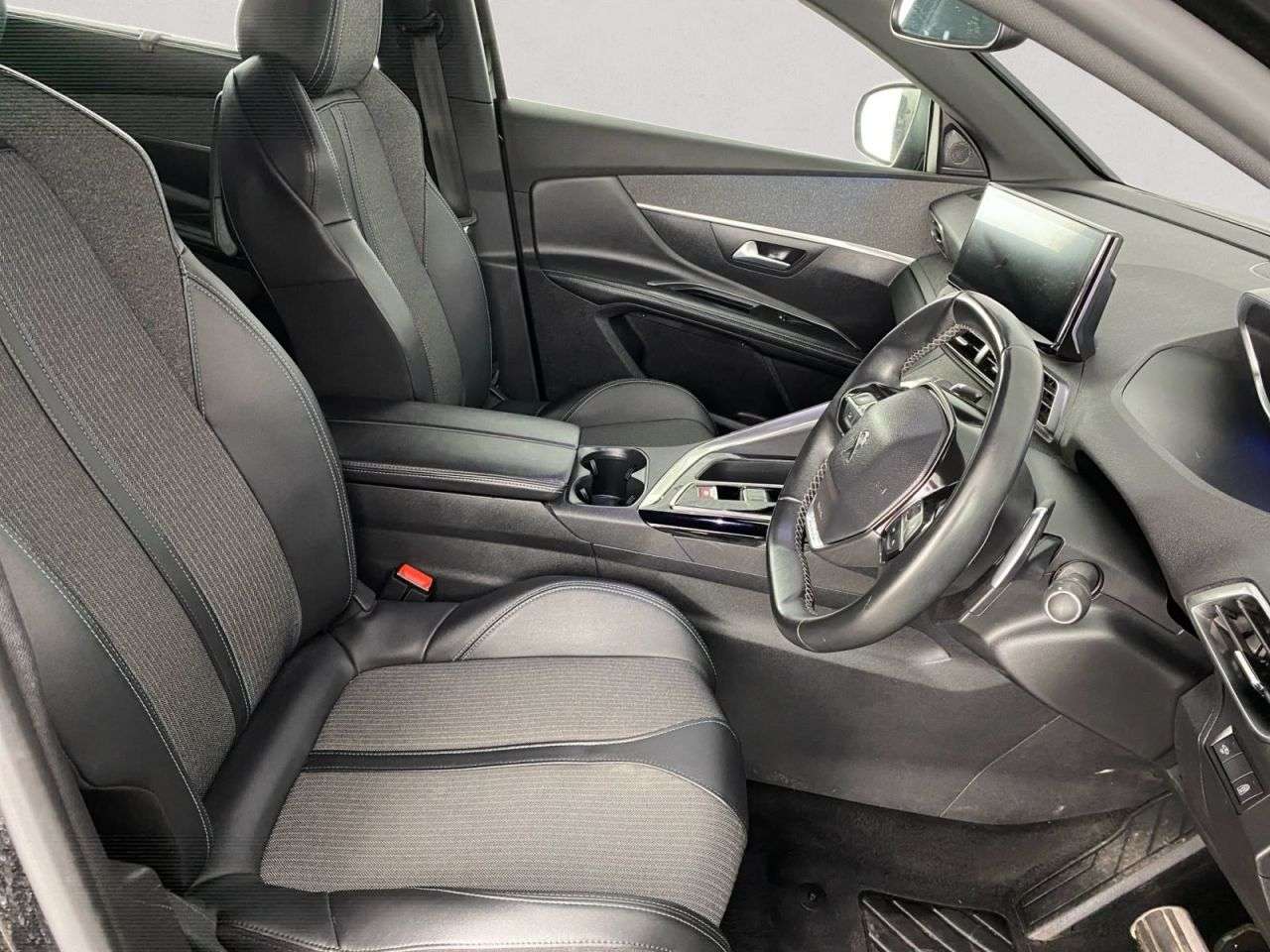 2023 PEUGEOT 5008 2023 PEUGEOT 5008