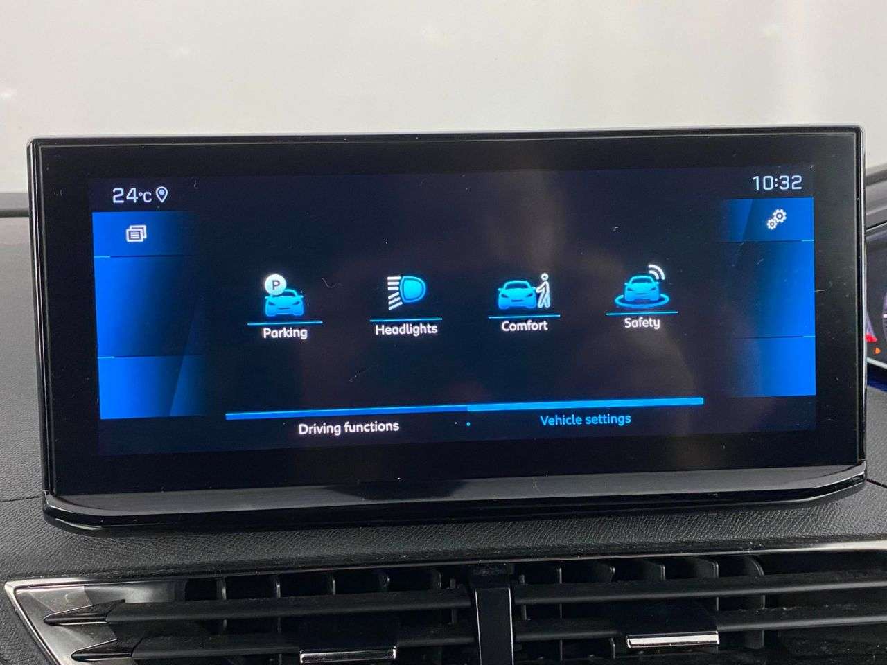 2023 PEUGEOT 5008 2023 PEUGEOT 5008