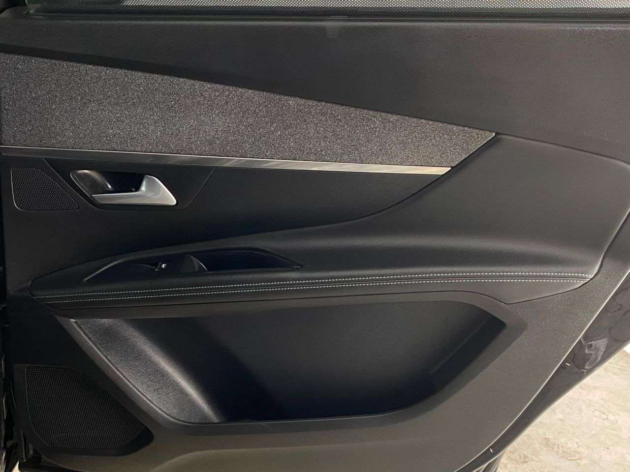 2023 PEUGEOT 5008 2023 PEUGEOT 5008