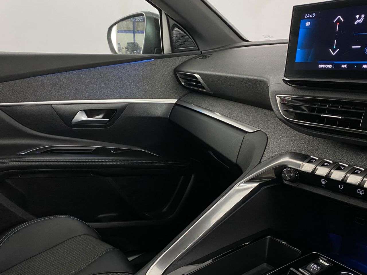 2023 PEUGEOT 5008 2023 PEUGEOT 5008