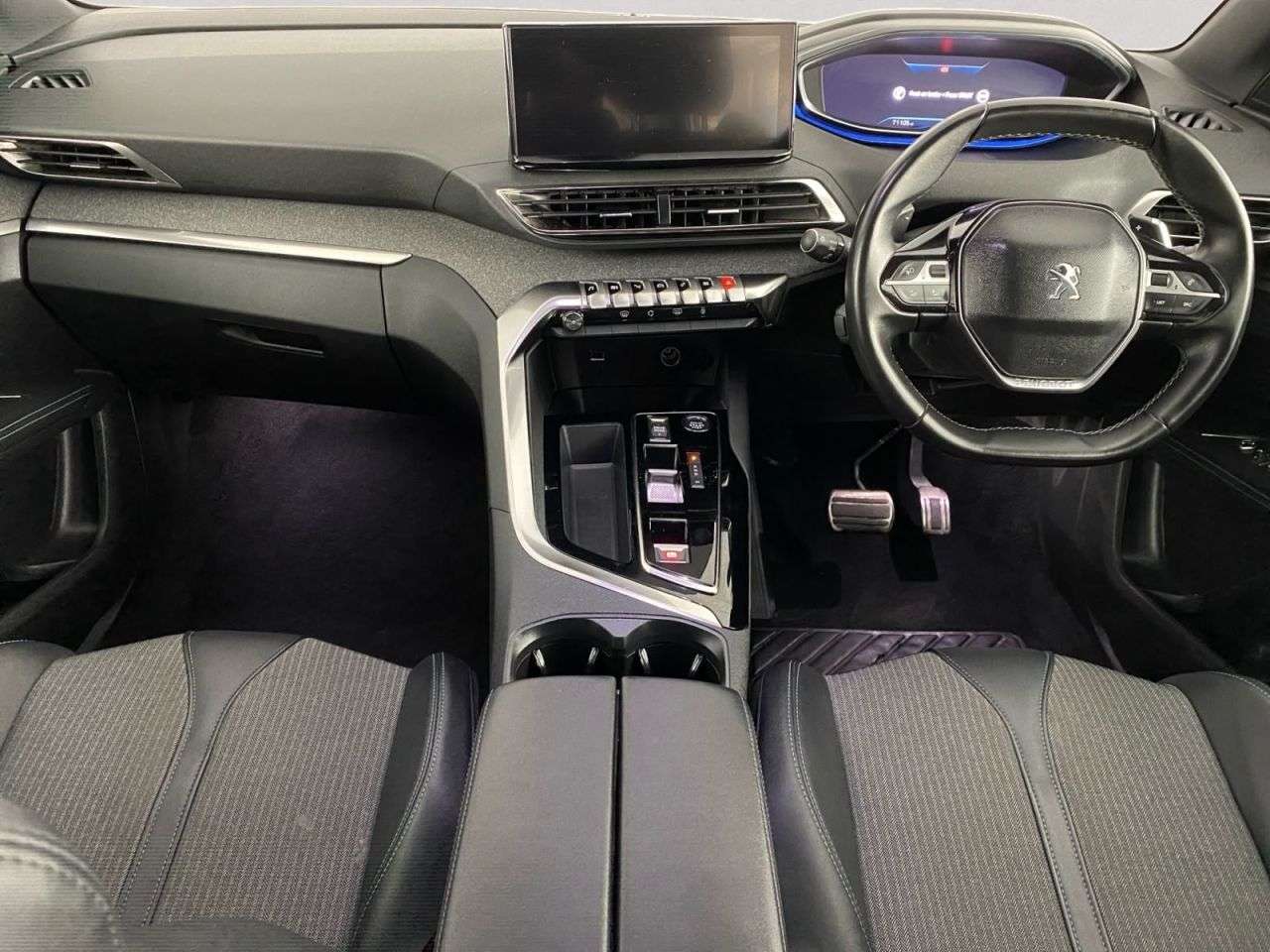 2023 PEUGEOT 5008 2023 PEUGEOT 5008