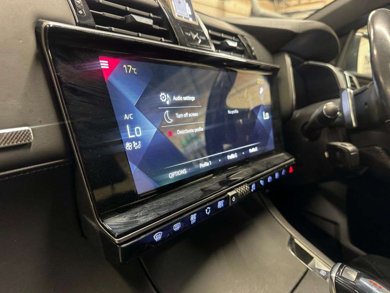 2019 DS AUTOMOBILES DS 7 CROSSBACK 2019 DS AUTOMOBILES DS 7 CROSSBACK