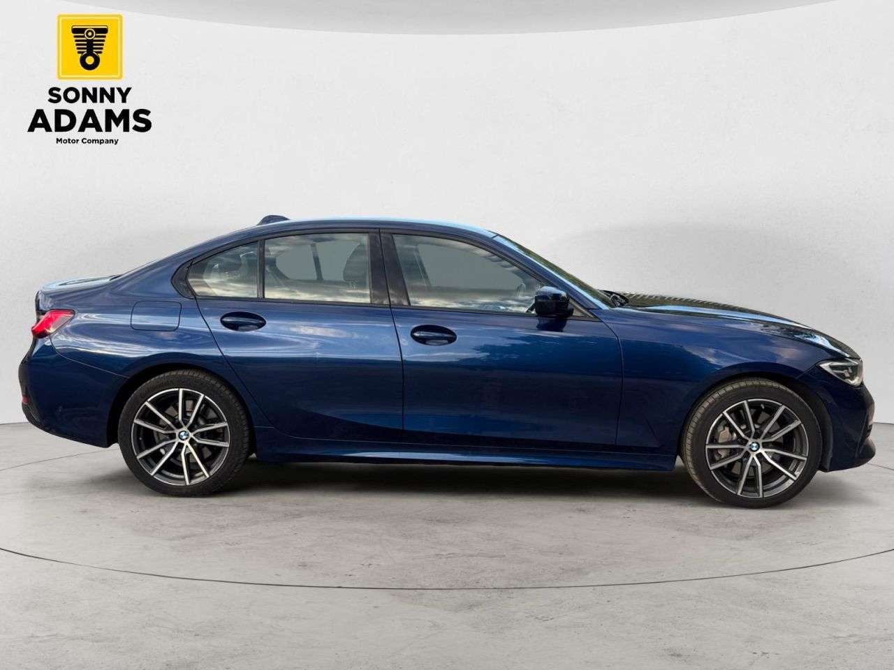 A 2019 BMW 3 SERIES 2.0 330e 12kWh Sport Pro Saloon 4dr Petrol Plug-in Hybrid Auto Euro 6 (s/s) A 2019 BMW 3 SERIES 2.0 330e 12kWh Sport Pro Saloon 4dr Petrol Plug-in Hybrid Auto Euro 6 (s/s)