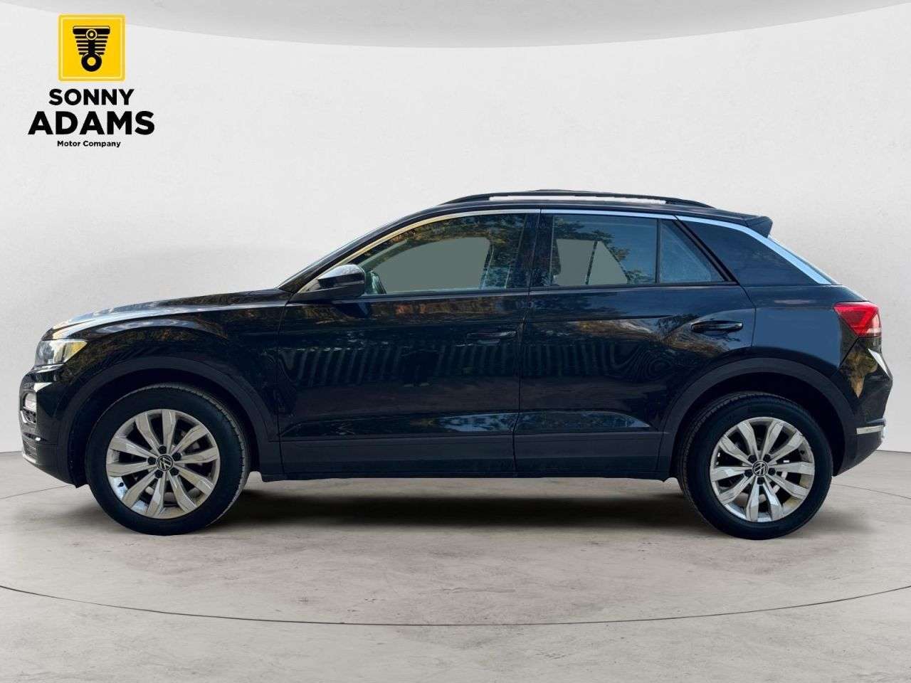 A 2021 VOLKSWAGEN T-ROC 1.0 TSI SE SUV 5dr Petrol Manual Euro 6 (s/s) (110 ps) A 2021 VOLKSWAGEN T-ROC 1.0 TSI SE SUV 5dr Petrol Manual Euro 6 (s/s) (110 ps)