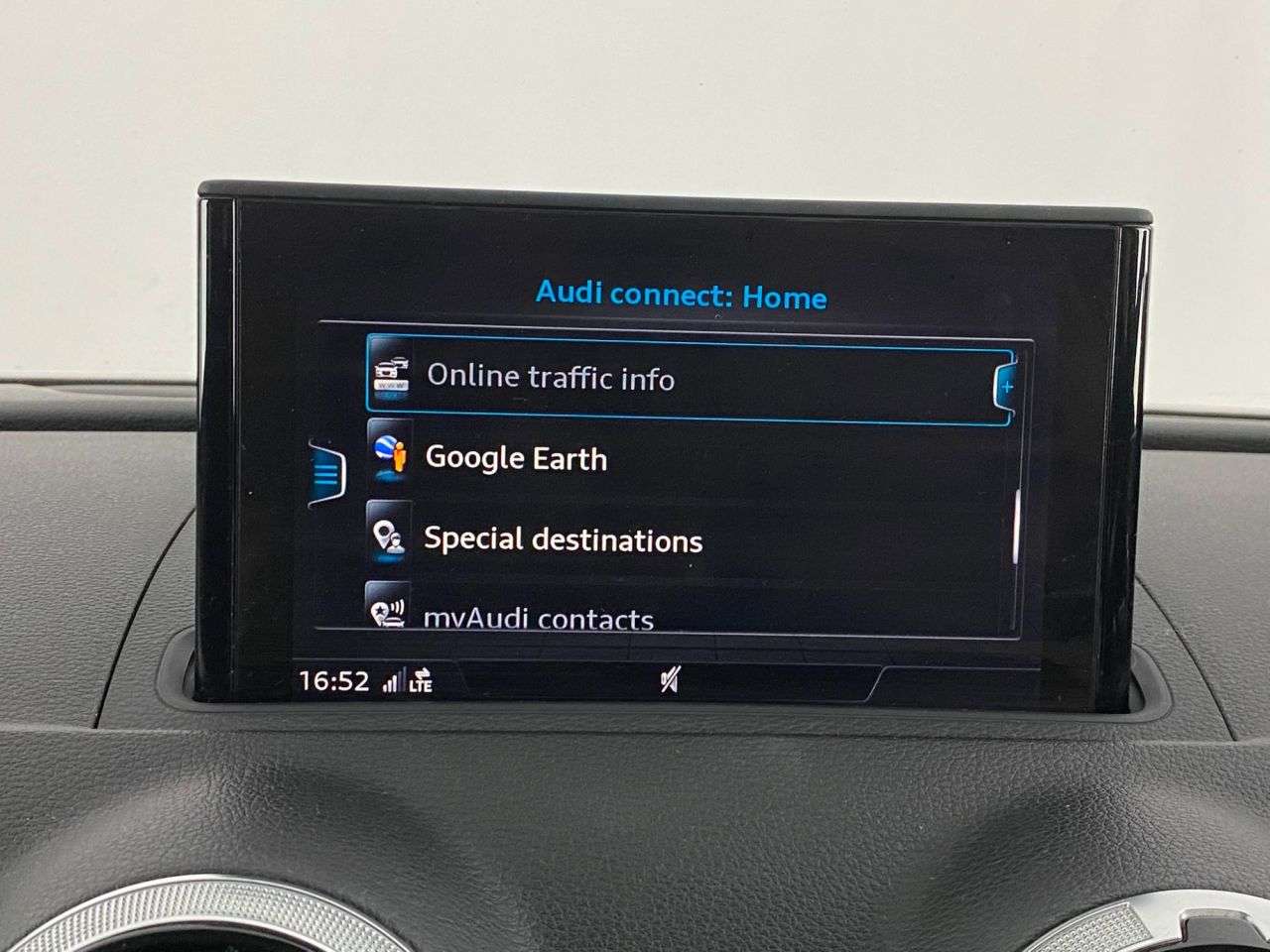 2017 AUDI A3 2017 AUDI A3