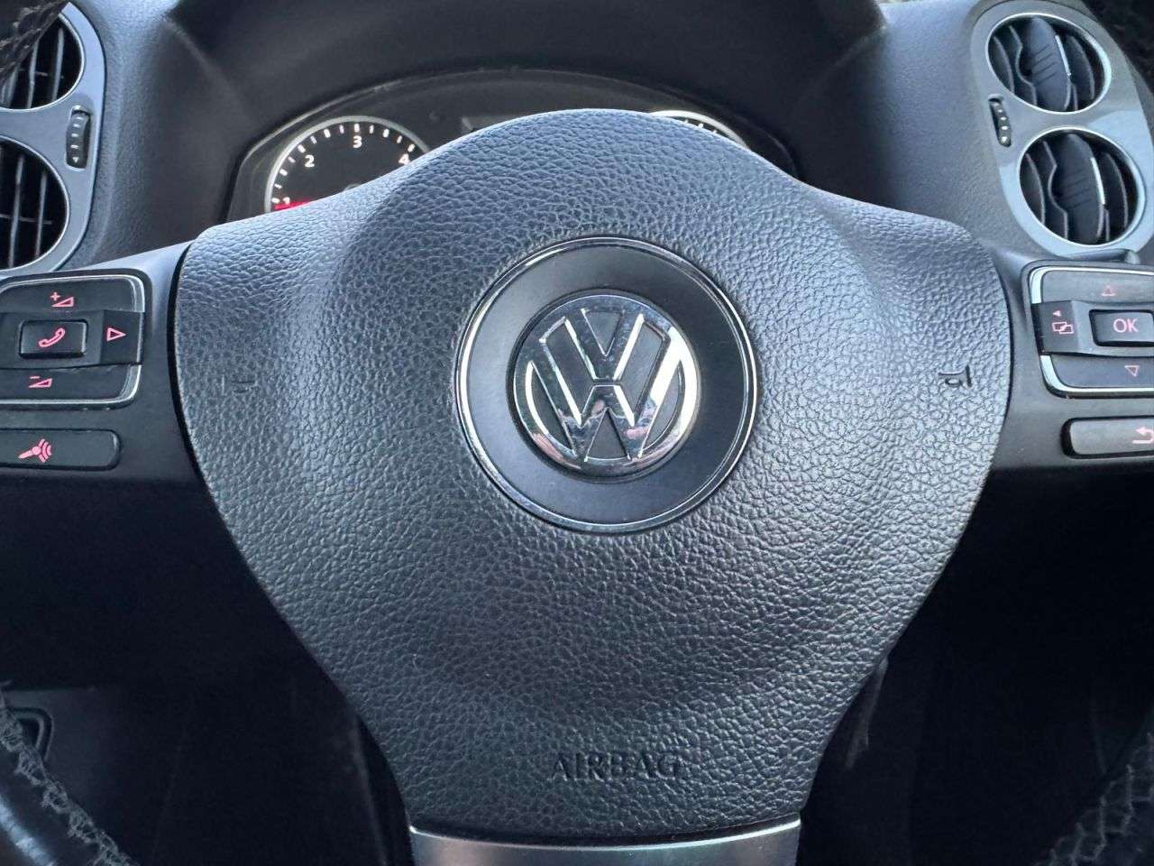 2015 VOLKSWAGEN TIGUAN 2015 VOLKSWAGEN TIGUAN