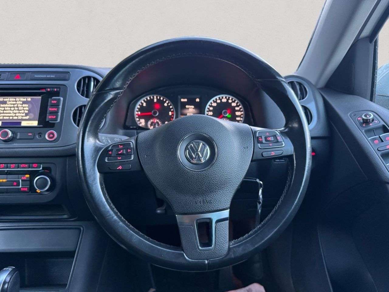 2015 VOLKSWAGEN TIGUAN 2015 VOLKSWAGEN TIGUAN