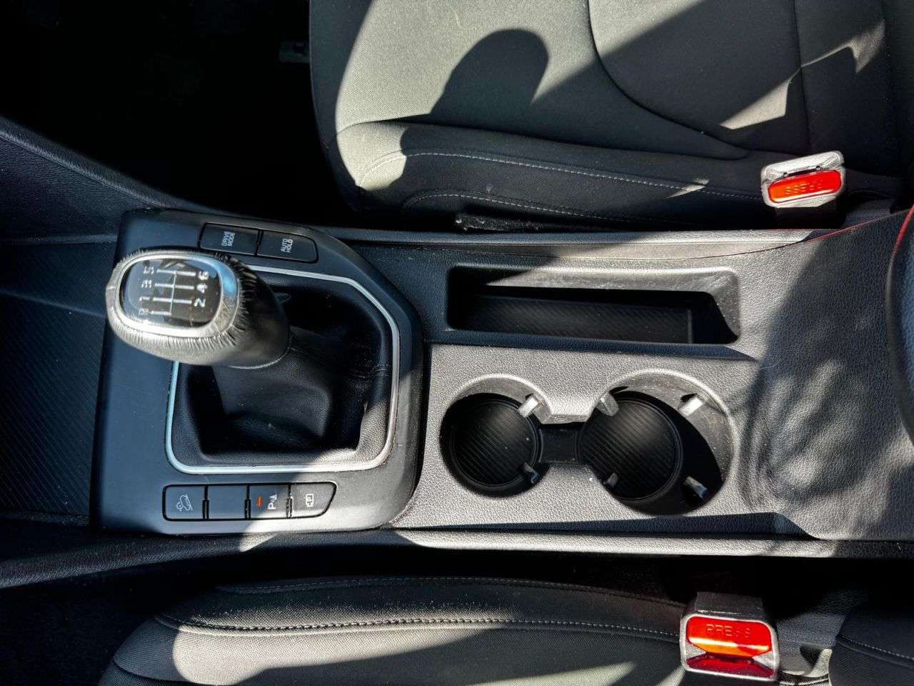 2023 KIA SPORTAGE 2023 KIA SPORTAGE
