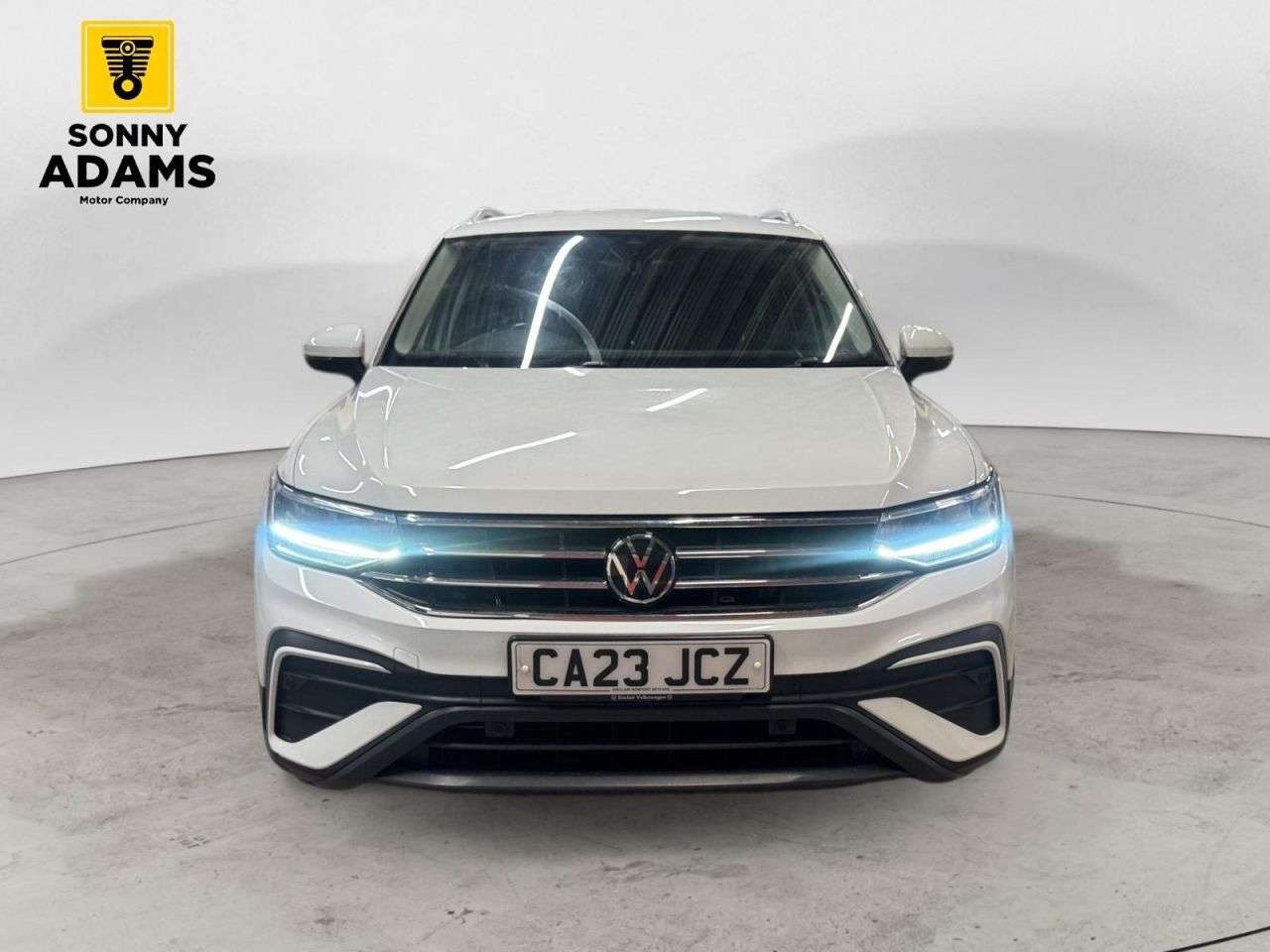 A 2023 VOLKSWAGEN TIGUAN ALLSPACE 1.5 TSI Life SUV 5dr Petrol DSG Euro 6 (s/s) (150 ps) A 2023 VOLKSWAGEN TIGUAN ALLSPACE 1.5 TSI Life SUV 5dr Petrol DSG Euro 6 (s/s) (150 ps)