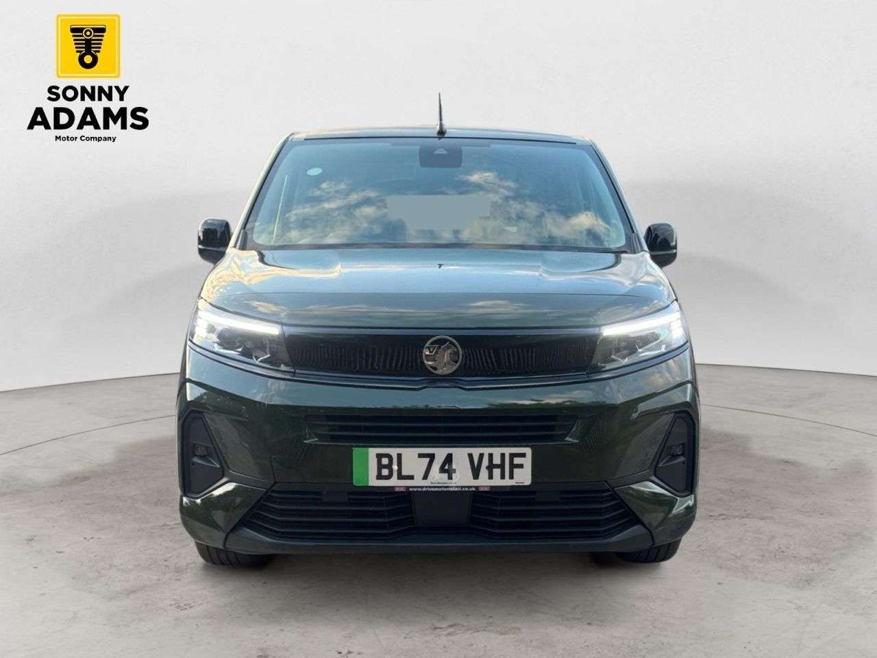 A 2024 VAUXHALL COMBO LIFE ELECTRIC 52kWh Design XL MPV 5dr Electric Auto (11kW Charger) (136 ps) A 2024 VAUXHALL COMBO LIFE ELECTRIC 52kWh Design XL MPV 5dr Electric Auto (11kW Charger) (136 ps)