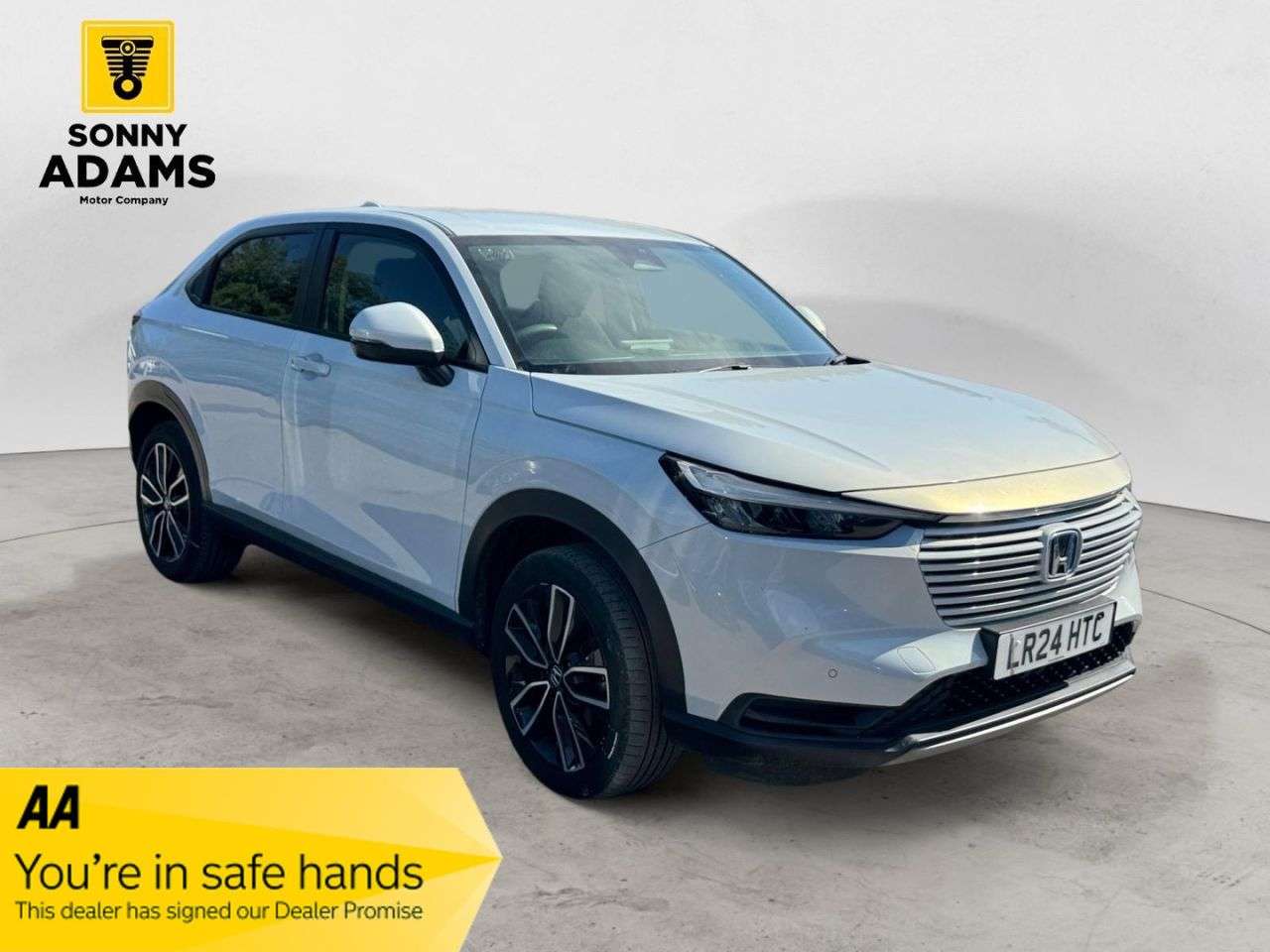 A 2024 HONDA HR-V 1.5 h i-MMD Elegance SUV 5dr Petrol Hybrid CVT Euro 6 (s/s) (131 ps) A 2024 HONDA HR-V 1.5 h i-MMD Elegance SUV 5dr Petrol Hybrid CVT Euro 6 (s/s) (131 ps)