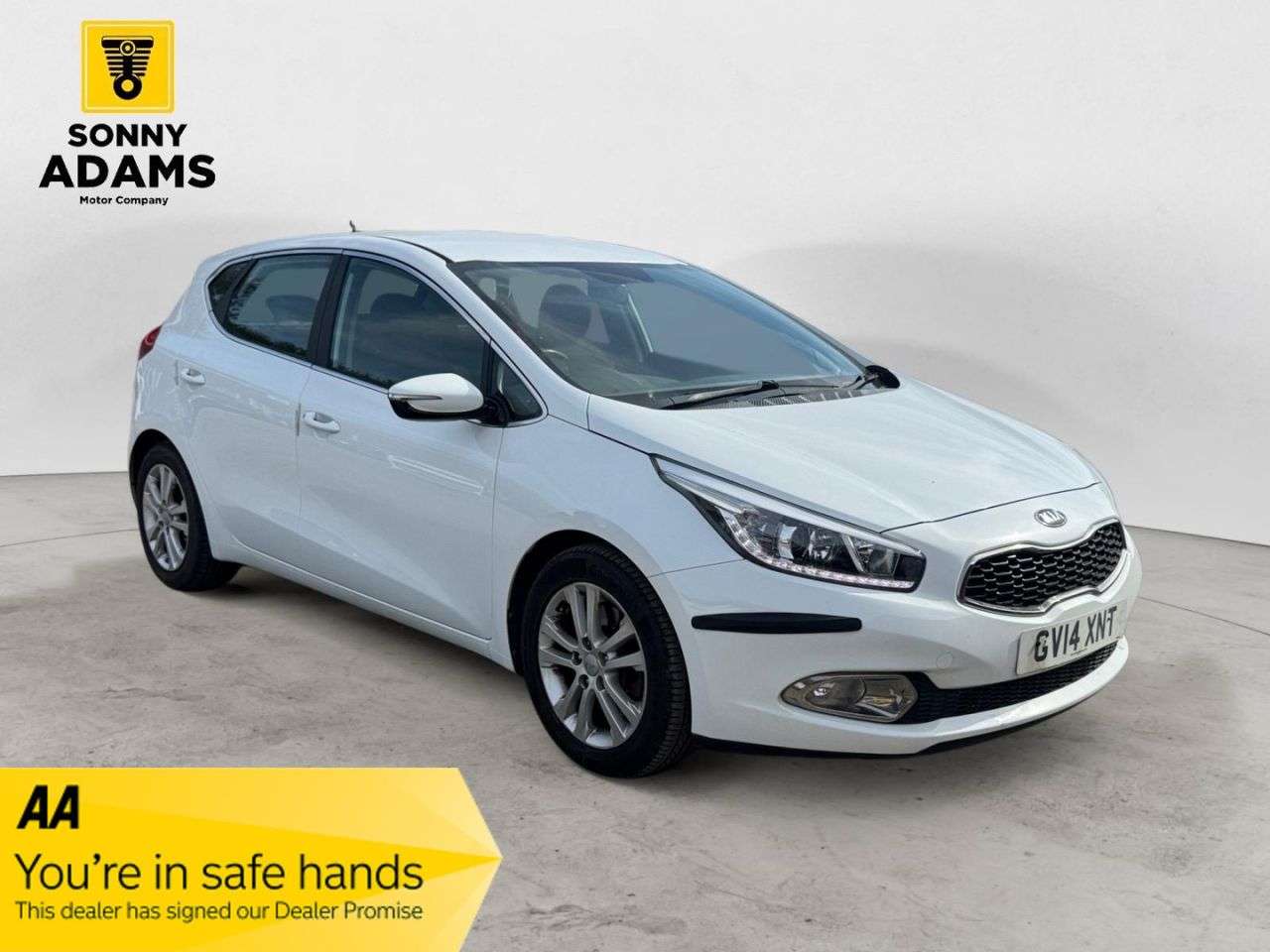 A 2014 KIA CEED 1.6 CRDi EcoDynamics 2 Hatchback 5dr Diesel Manual Euro 5 (s/s) (126 bhp) A 2014 KIA CEED 1.6 CRDi EcoDynamics 2 Hatchback 5dr Diesel Manual Euro 5 (s/s) (126 bhp)