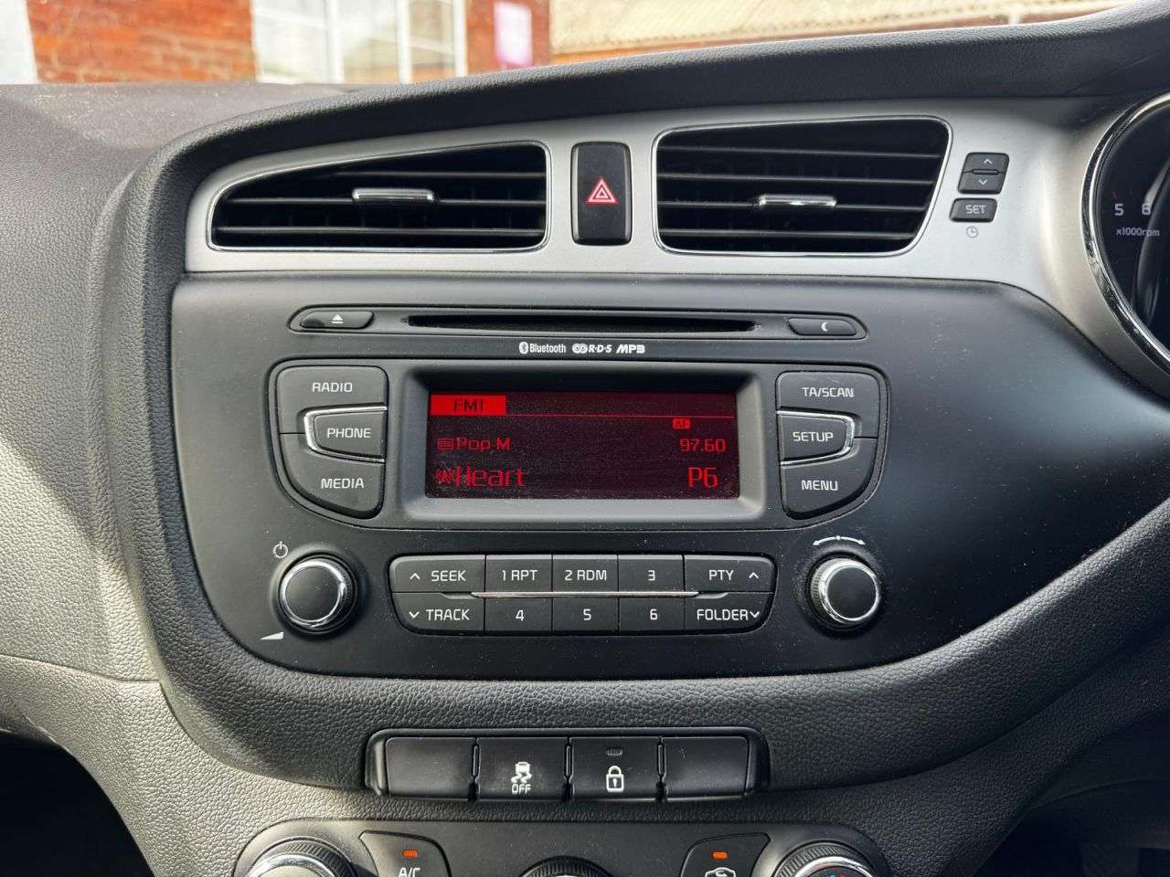 2014 KIA CEED 2014 KIA CEED