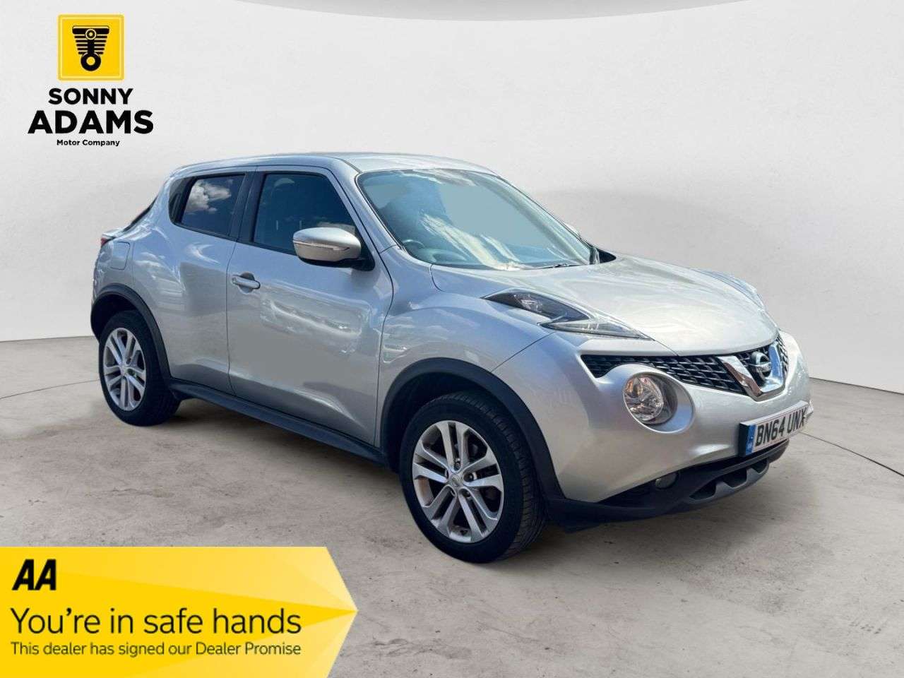 A 2014 NISSAN JUKE 1.2 DIG-T Acenta Premium SUV 5dr Petrol Manual 6Spd Euro 5 (s/s) (115 ps) A 2014 NISSAN JUKE 1.2 DIG-T Acenta Premium SUV 5dr Petrol Manual 6Spd Euro 5 (s/s) (115 ps)