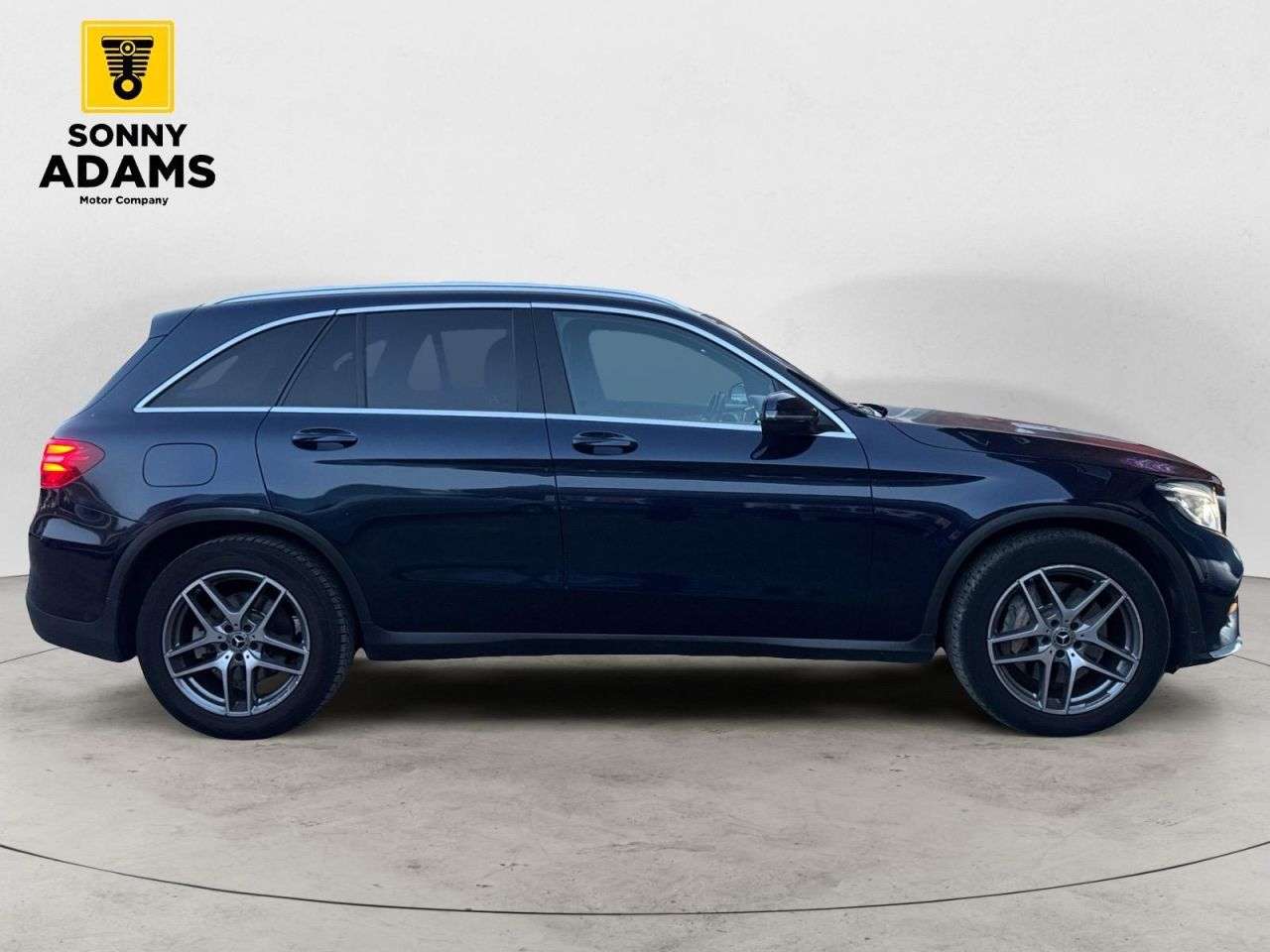 A 2018 MERCEDES-BENZ GLC 2.1 GLC220d AMG Line SUV 5dr Diesel G-Tronic 4MATIC Euro 6 (s/s) (170 ps) A 2018 MERCEDES-BENZ GLC 2.1 GLC220d AMG Line SUV 5dr Diesel G-Tronic 4MATIC Euro 6 (s/s) (170 ps)