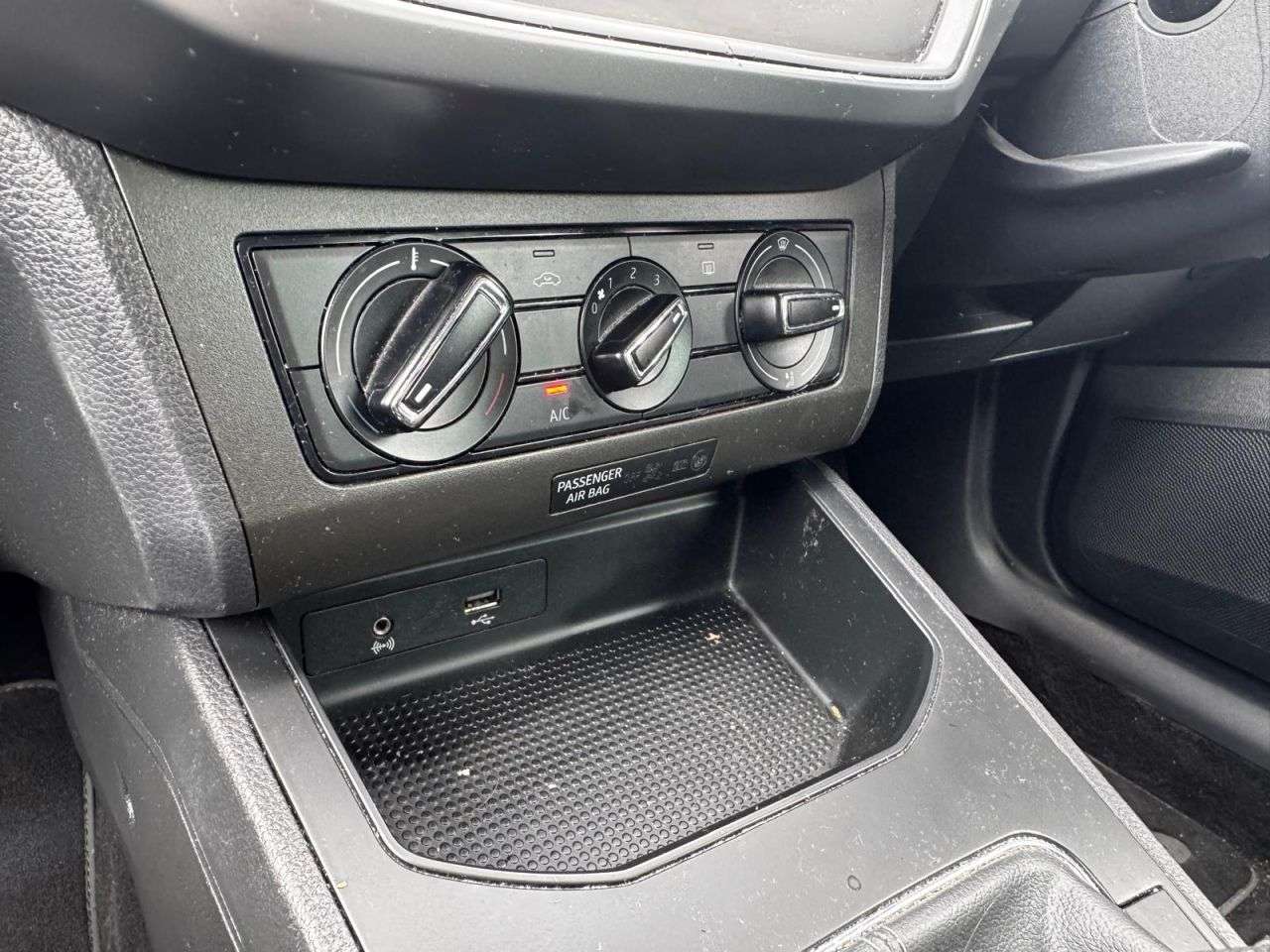 2017 SEAT IBIZA 2017 SEAT IBIZA
