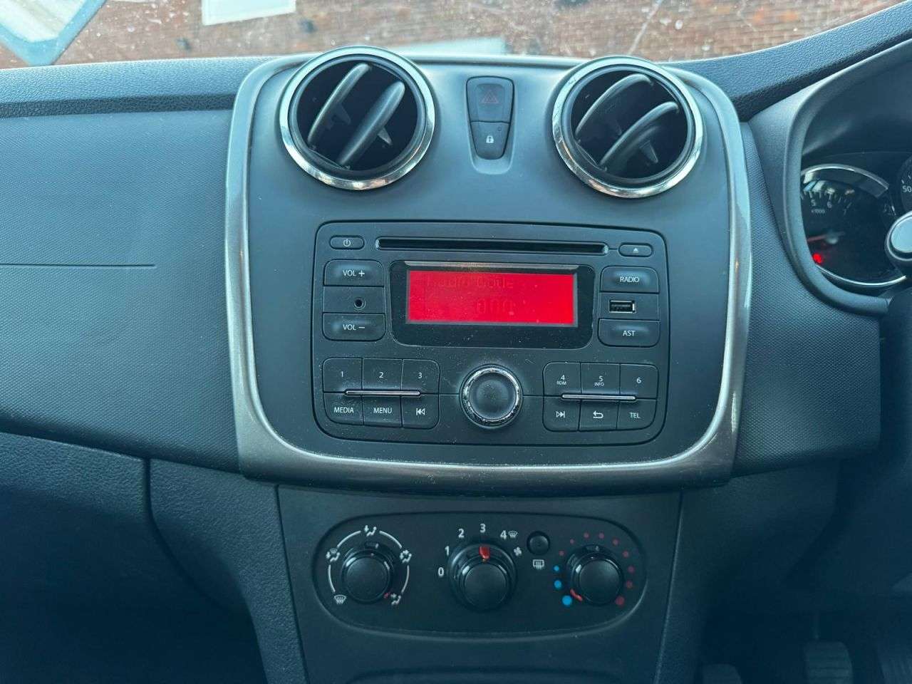 2016 DACIA SANDERO STEPWAY 2016 DACIA SANDERO STEPWAY